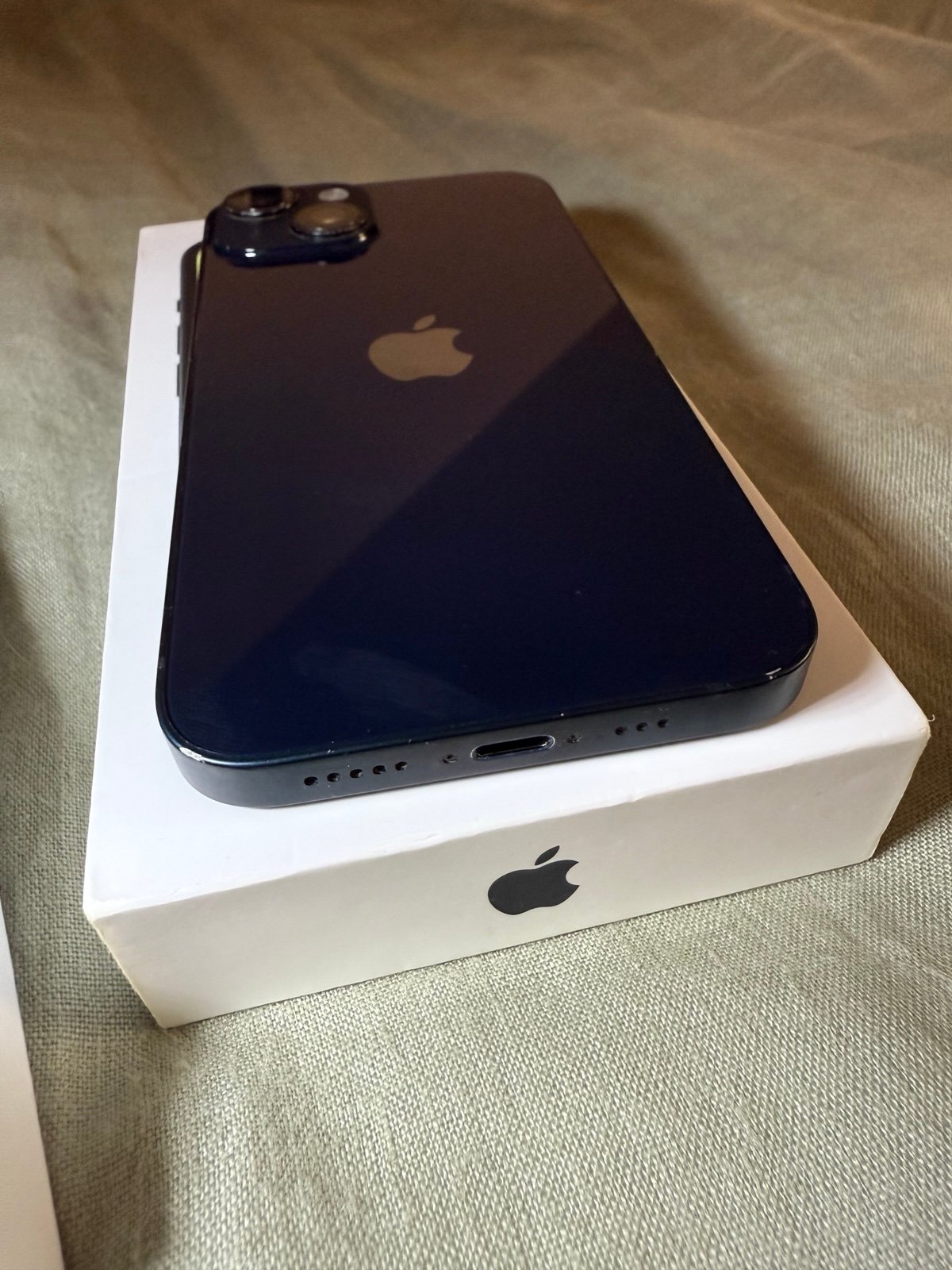 iPhone 14 Unlocked 128GB 6D83