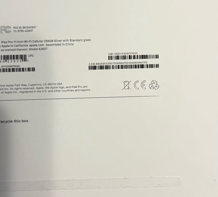iPad Pro 11 -inch (M4) Wi-Fi + Cellular 256 GB with Standard glass. AT&T Locked 9D57