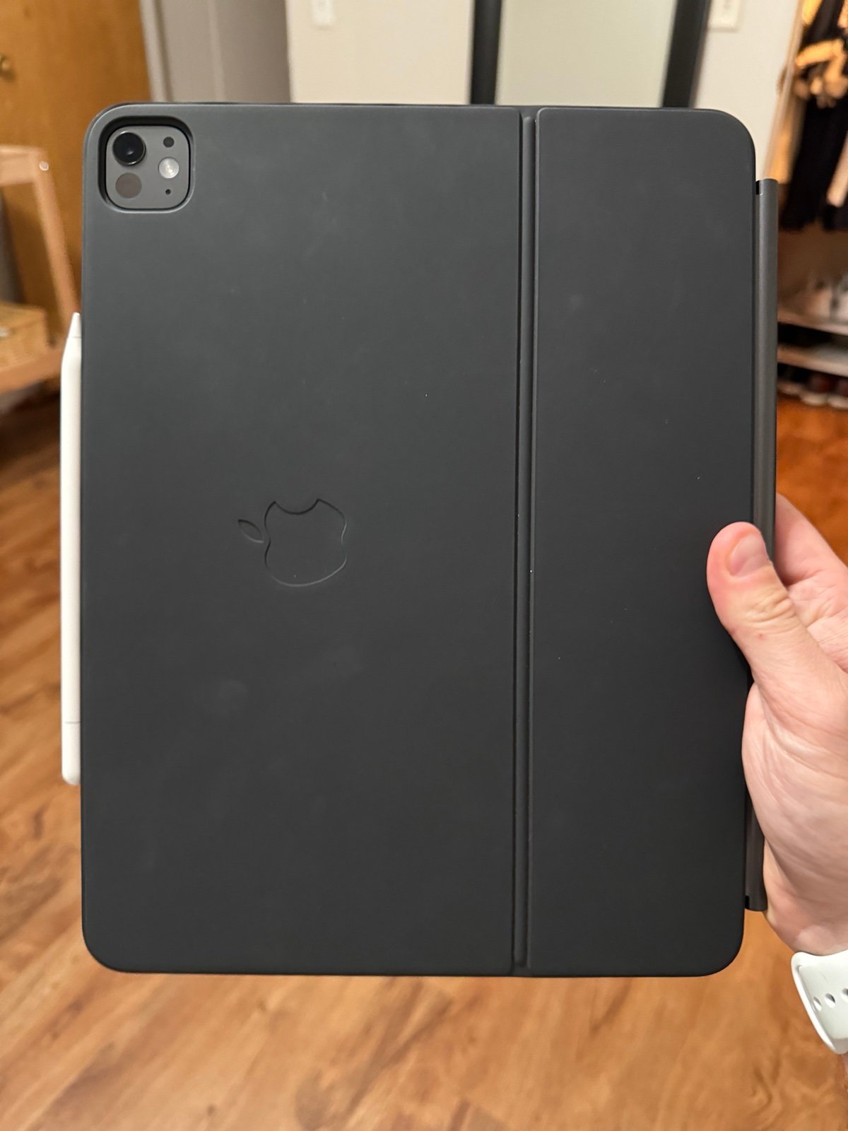 Apple iPad Pro 2024 M4 13” 256gb WiFi Model with Magic Keyboard and Apple Pencil 2P77