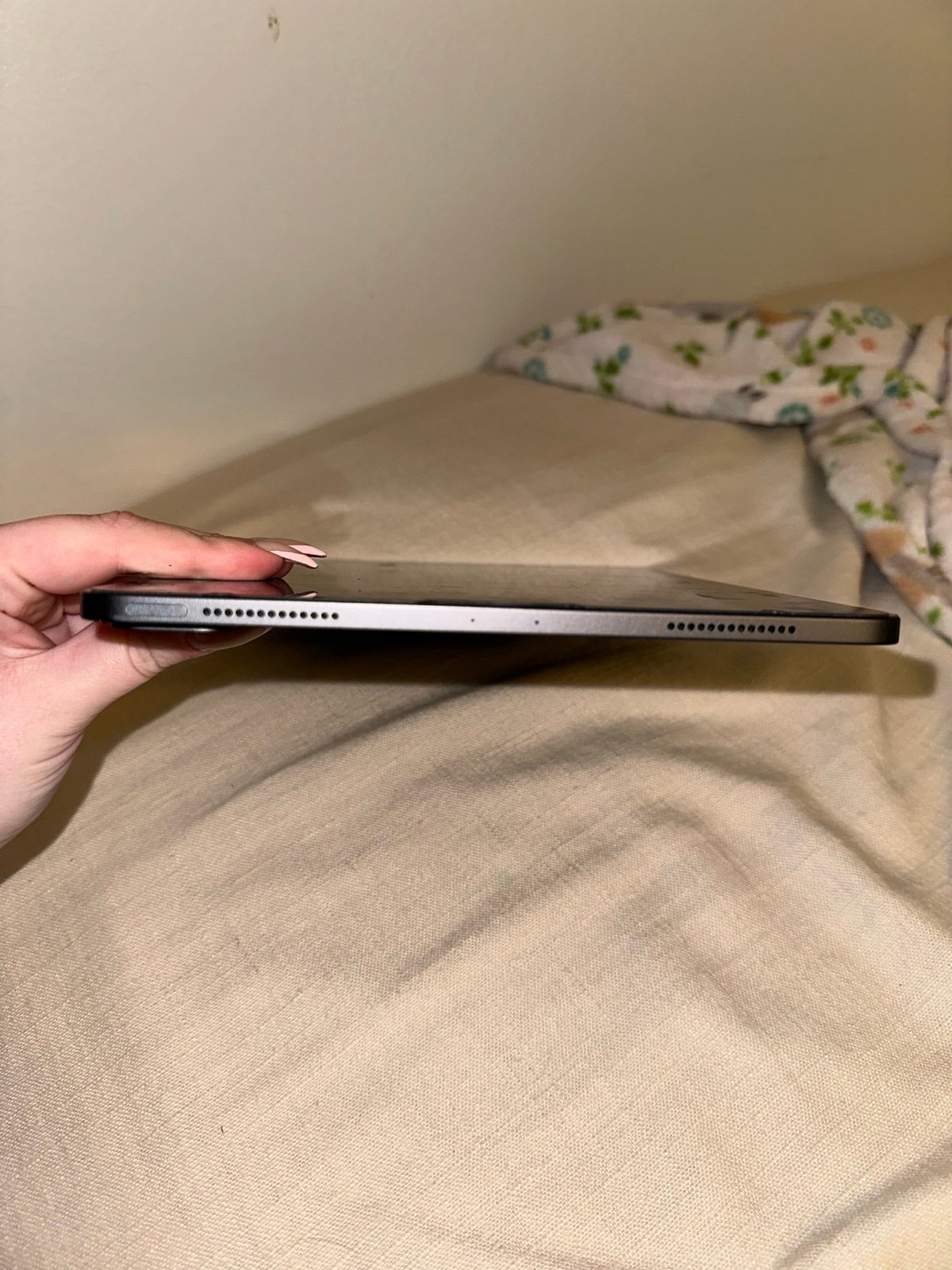 iPad 11 inch 2nd generation 1O28