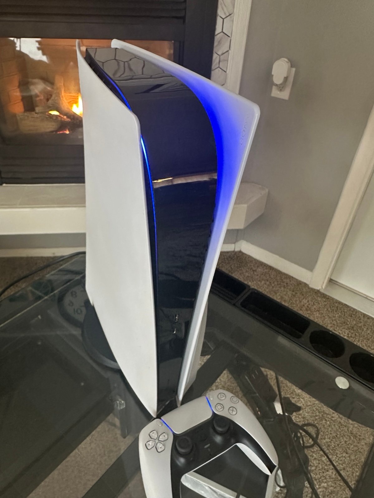 Ps5 Console (PlayStation 5 Console) and controller 7X68