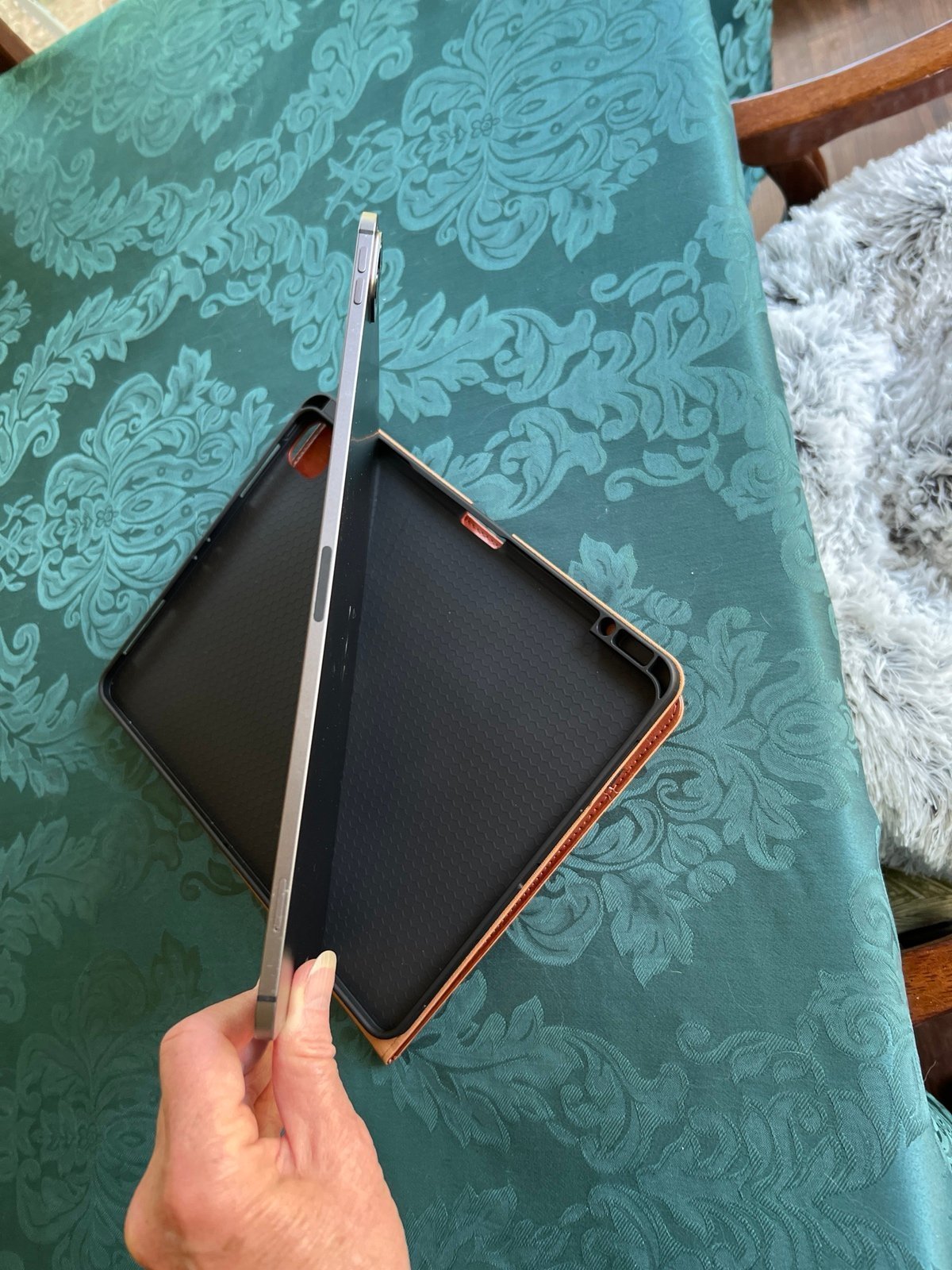 iPad Pro 4th generation 1Z75