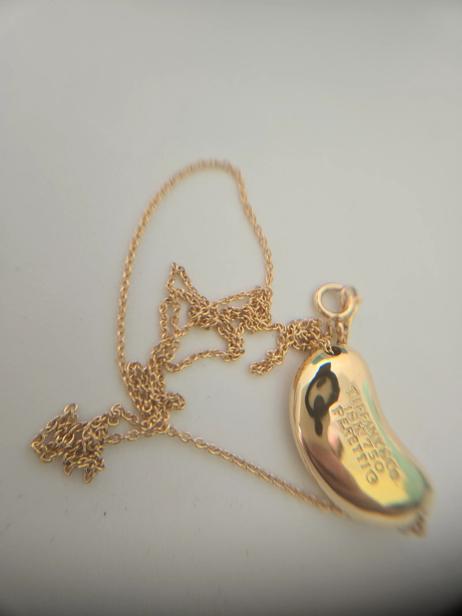 Tiffany & Co. 18K Yellow Gold Elsa Peretti Large 18mm Bean Necklace AUTHENTIC