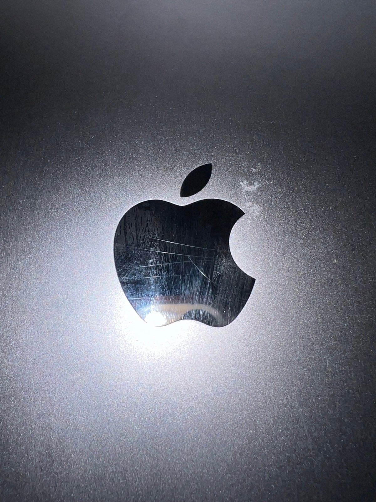 Apple iPad Pro 5th Generation 128 GB in Space Gray WIFI only 1P86