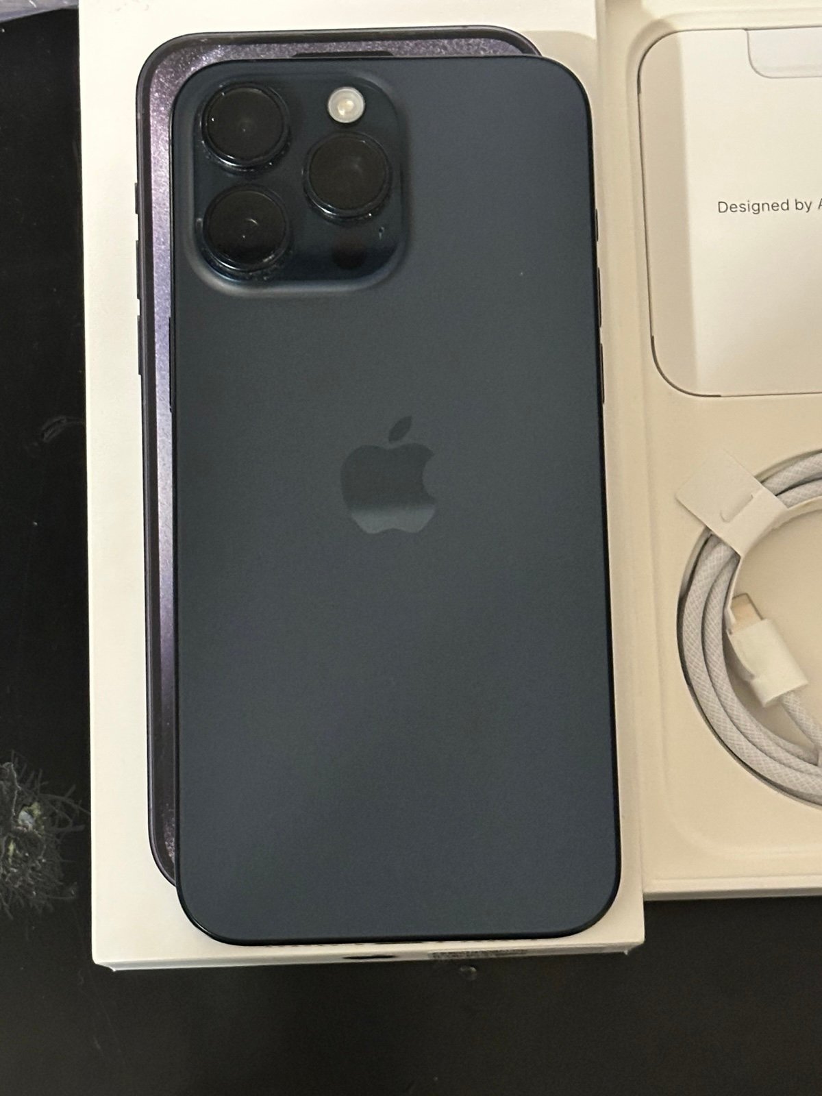 APPLE IPHONE 15 PRO MAX 512GB UNLOCKED WORLDWIDE IN MINT CONDITION TITAN BLUE 2K21