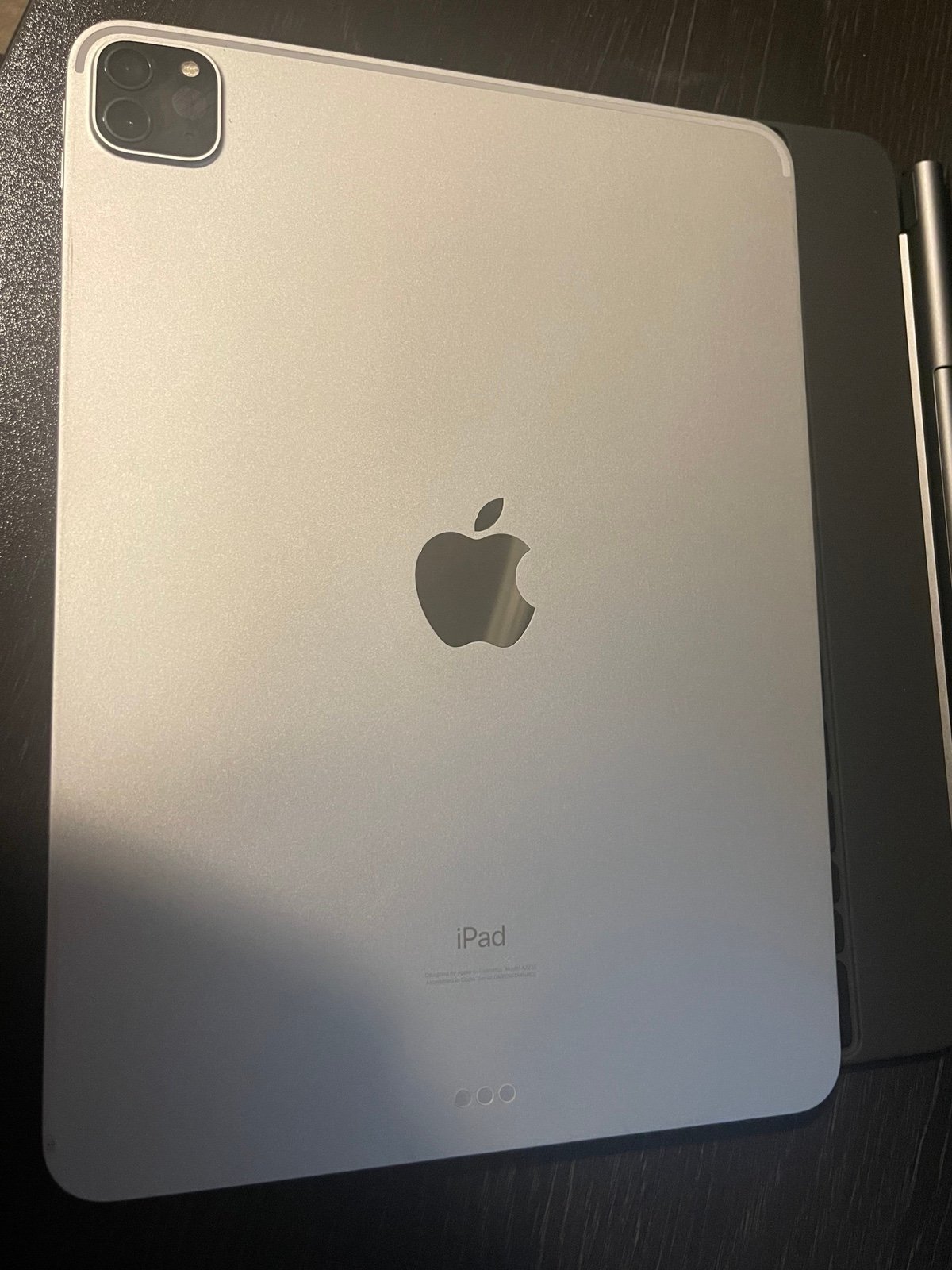 iPad Pro 11 inch 256GB with Magic Keyboard 6A29