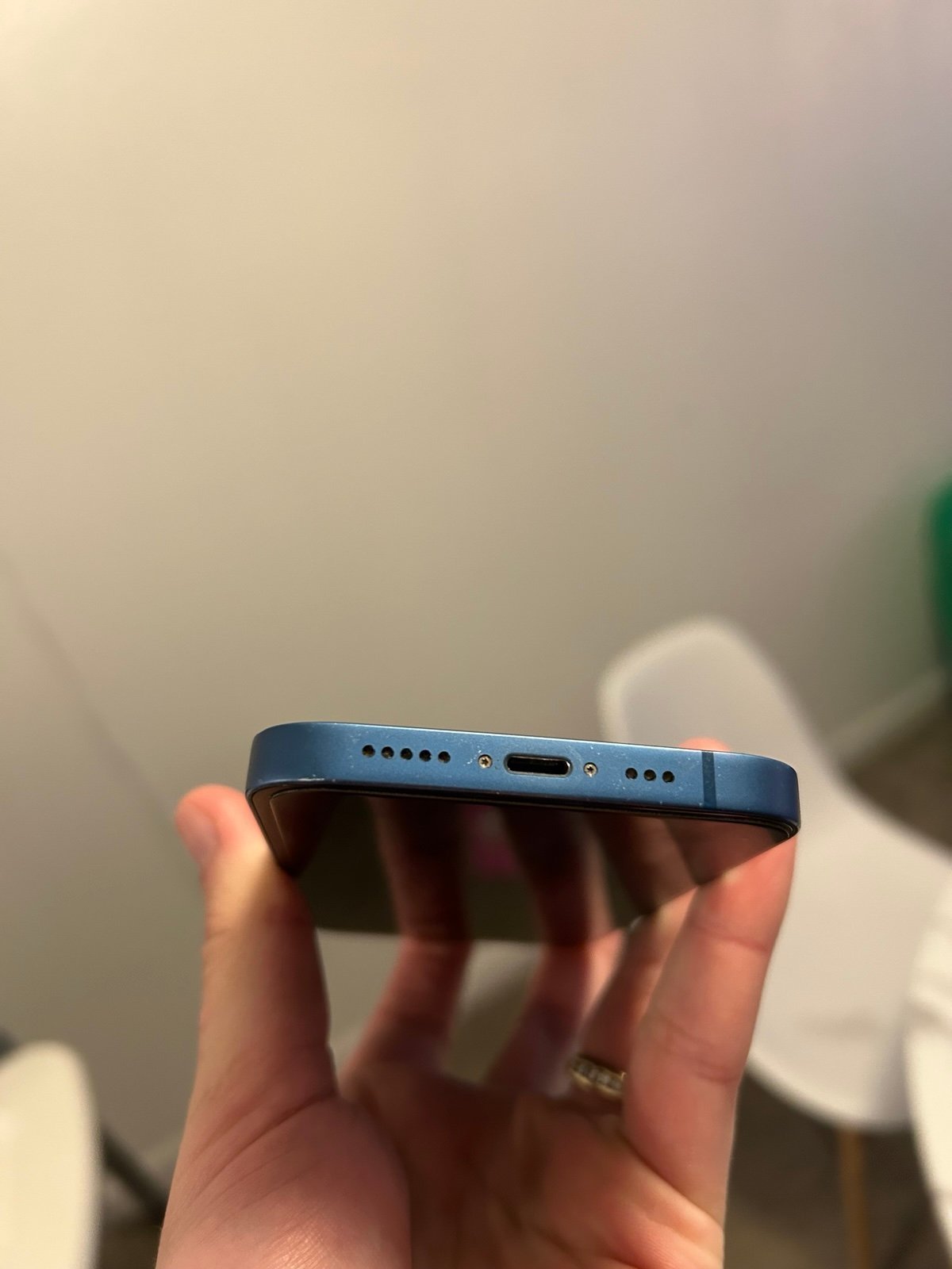 UNLOCKED Apple iPhone 13 128gb 8P58