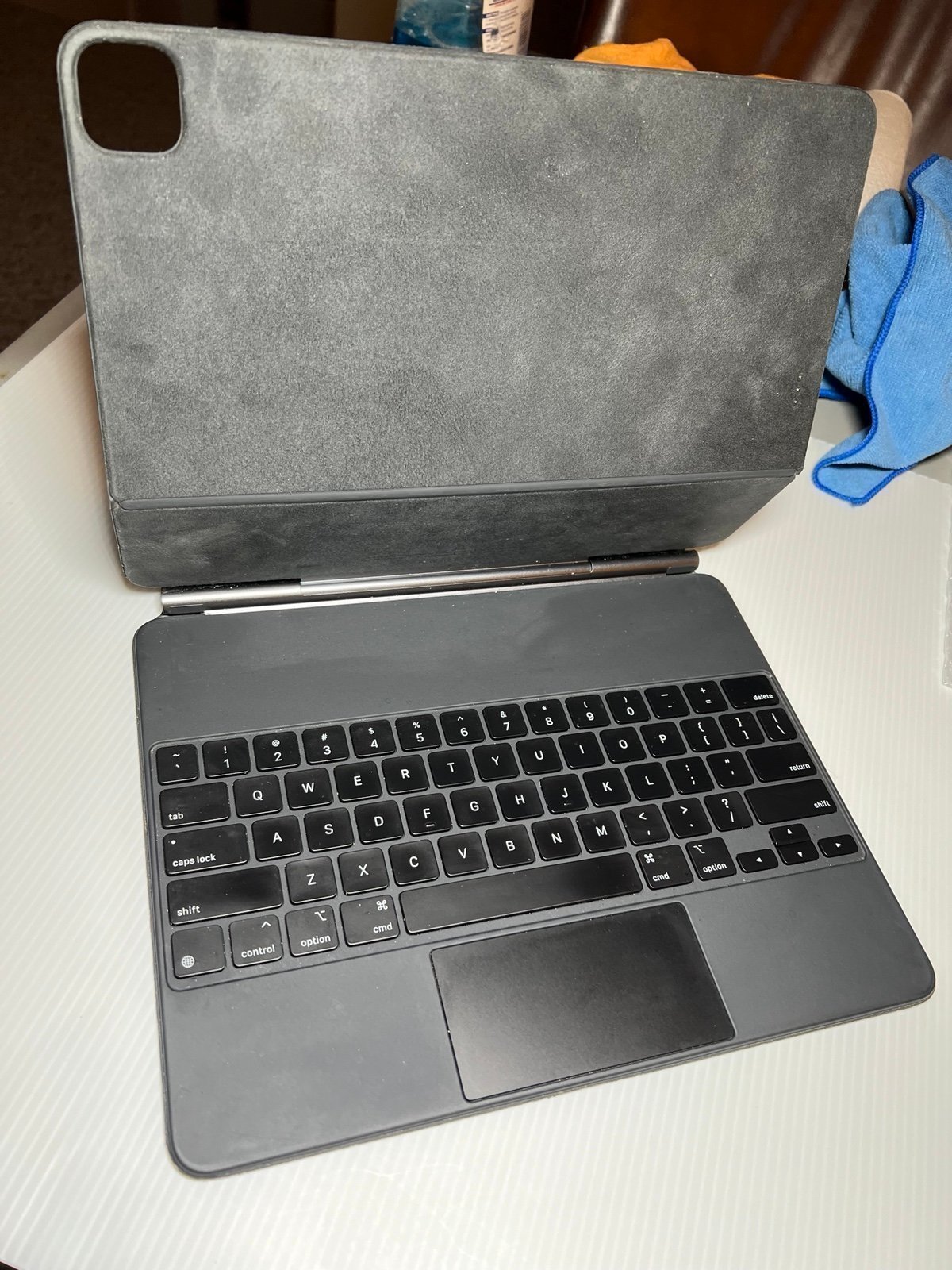 Apple iPad Pro 12.9 in. 3rd Gen 256 GB / LTE (Unlocked) + Wifi - Magic Keyboard 7V31