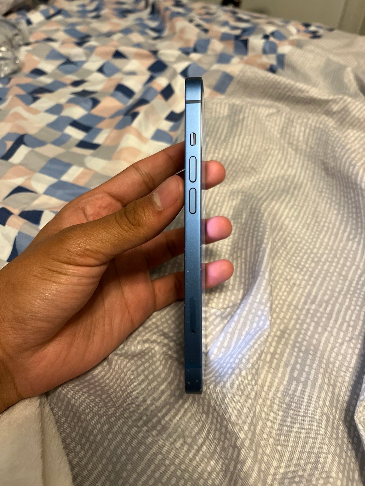 Apple iPhone 13 128 GB in Blue for Unlocked 6K72