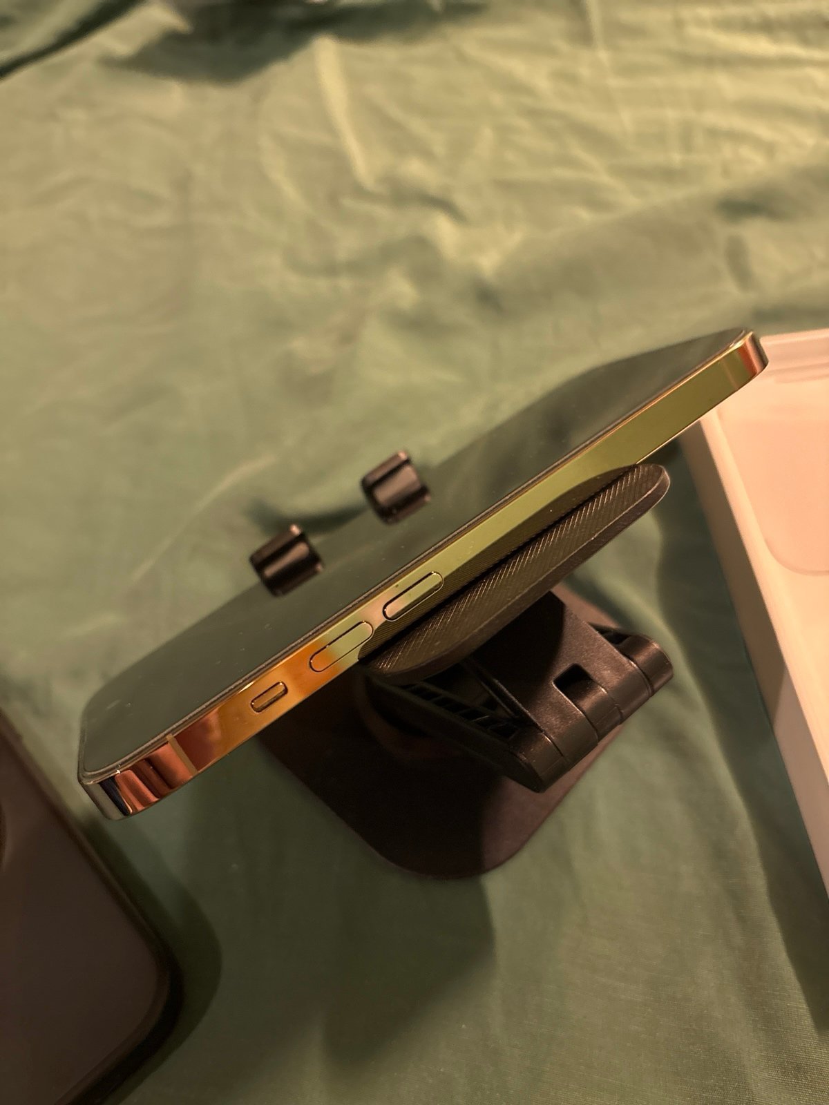 iPhone 14 Pro ( Unlocked ) 3J53