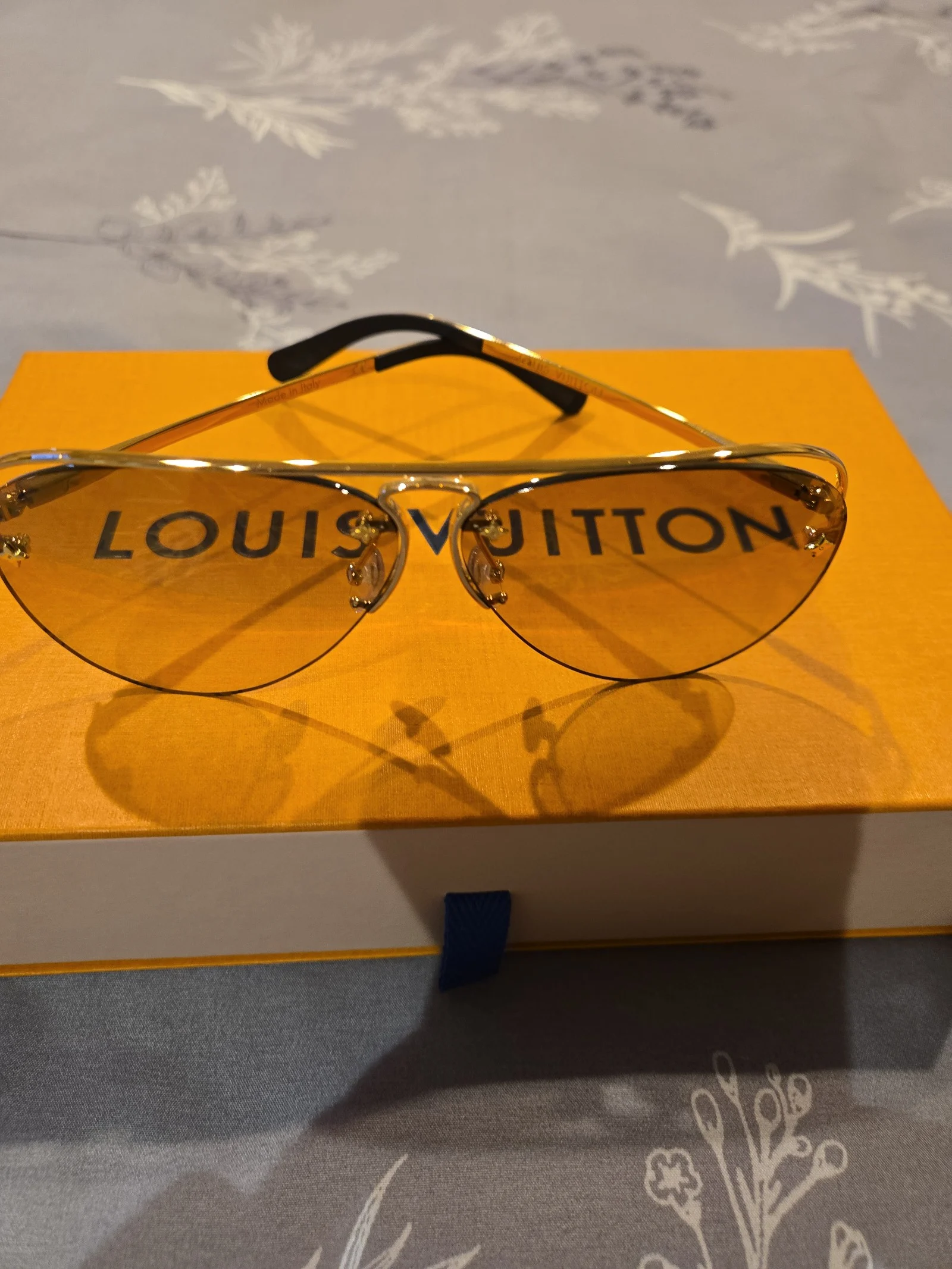 Authentic LV Clockwise Sunglasses Gold monogram