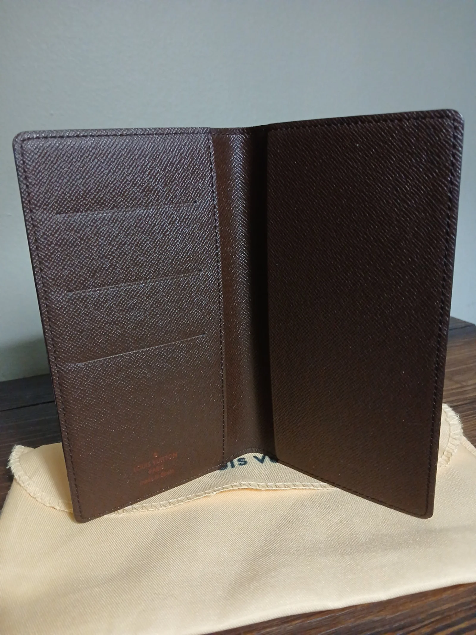 Louis Vuitton demier wallet