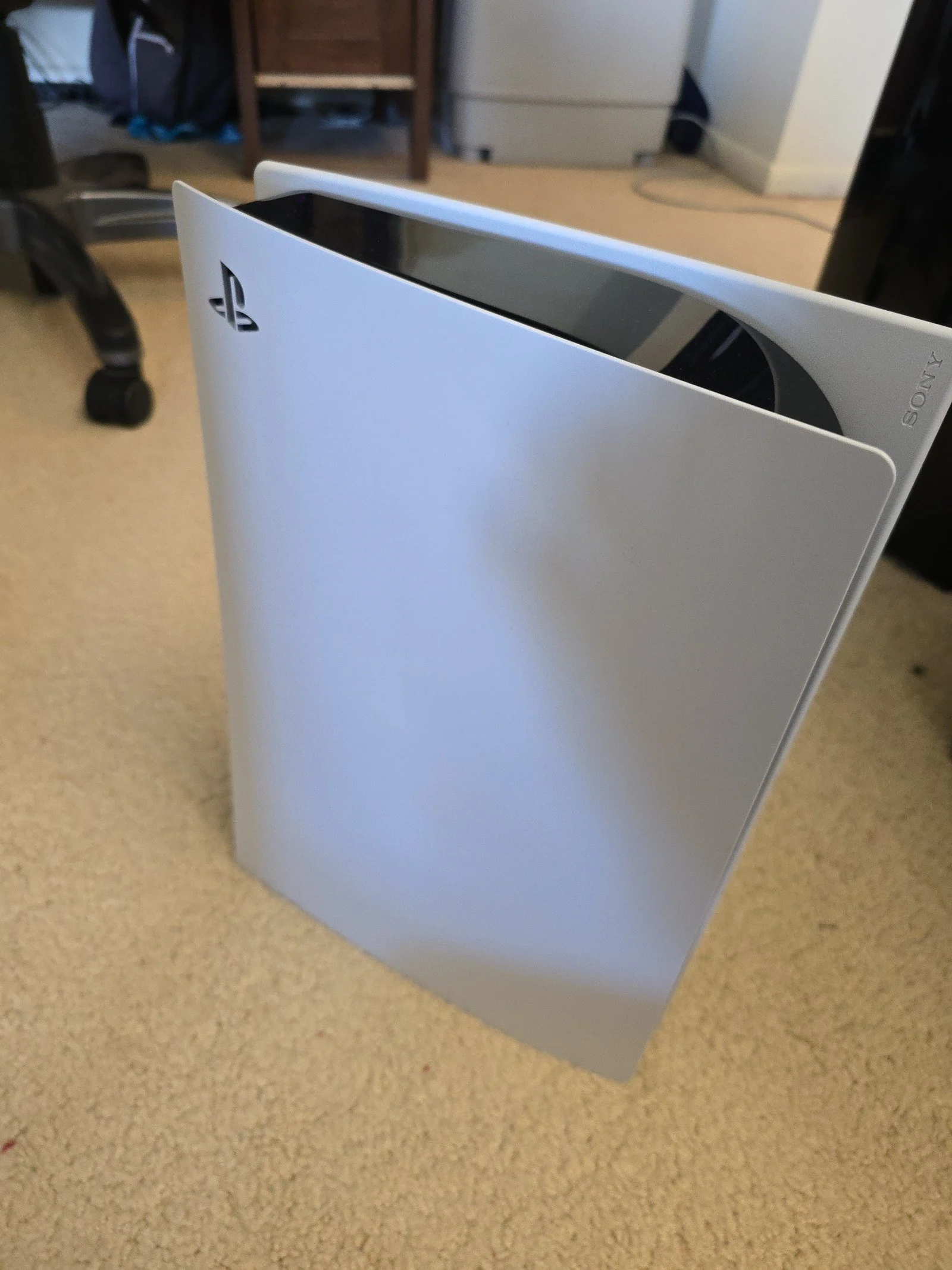 Sony PlayStation 5 Console in White 825GB 9M39