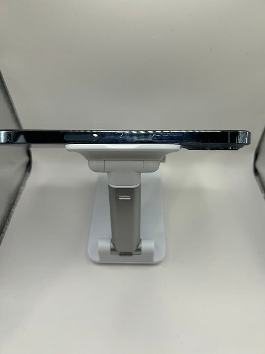 Apple iPhone 13 Pro Max 512 GB Unlocked in Sierra Blue 1J29