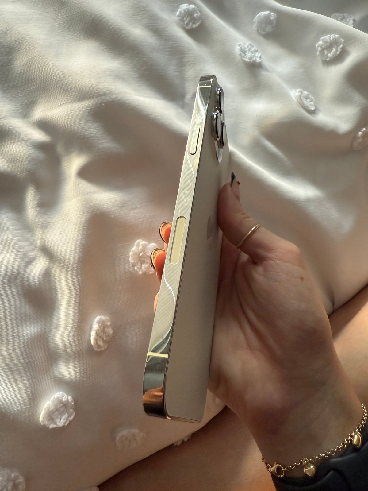 Unlocked iPhone 13 Pro Max 9F77