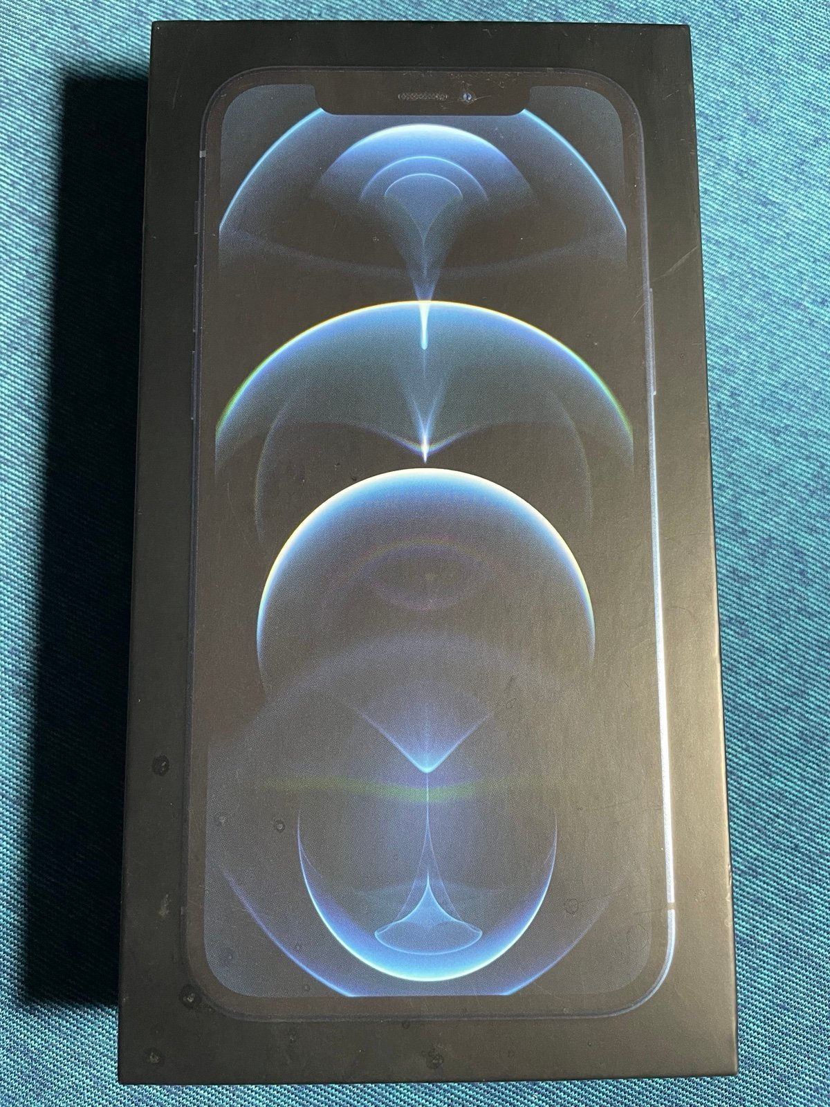 iPhone 12 Pro with Black Case 7P87