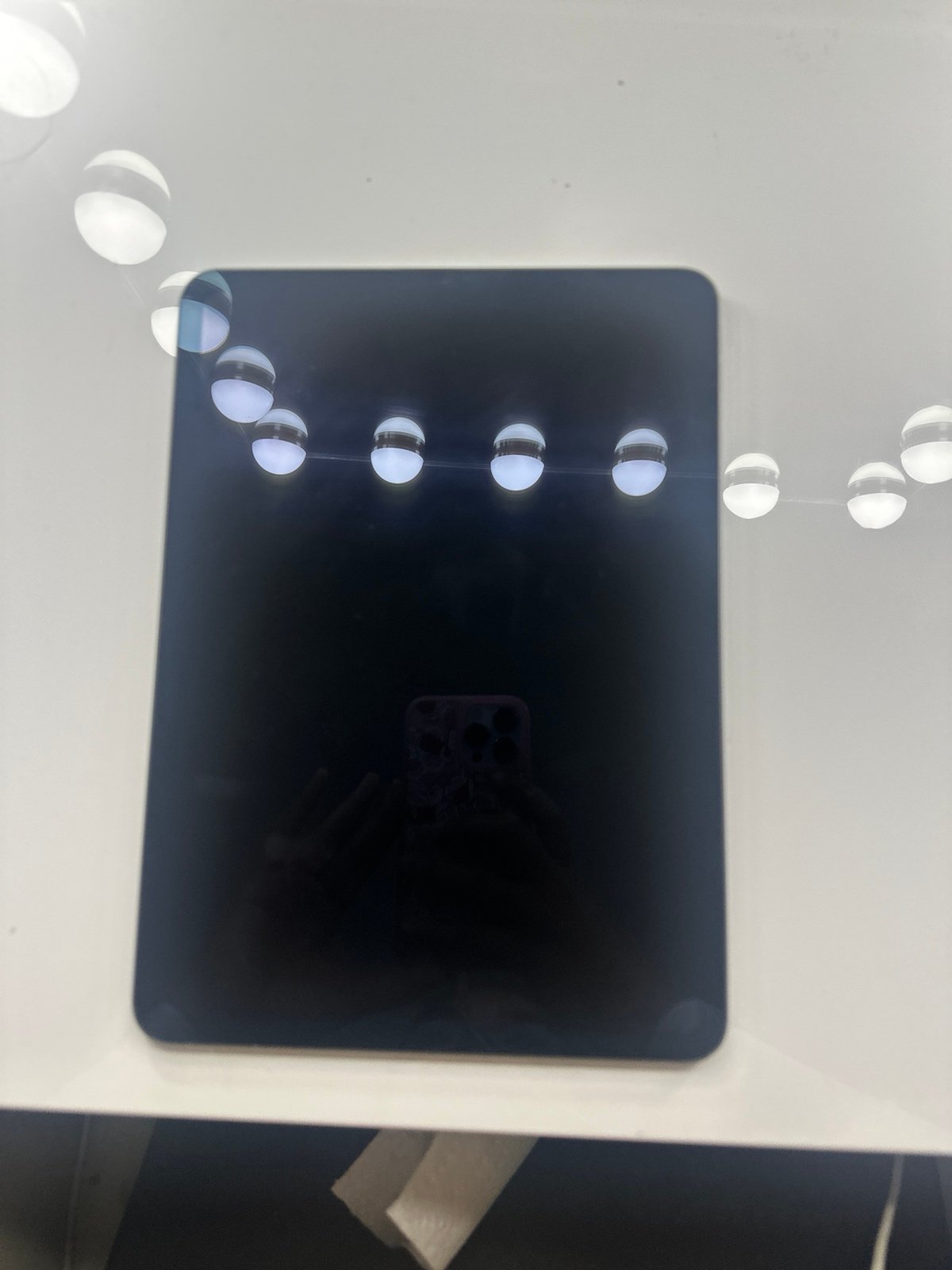 iPad 6P85