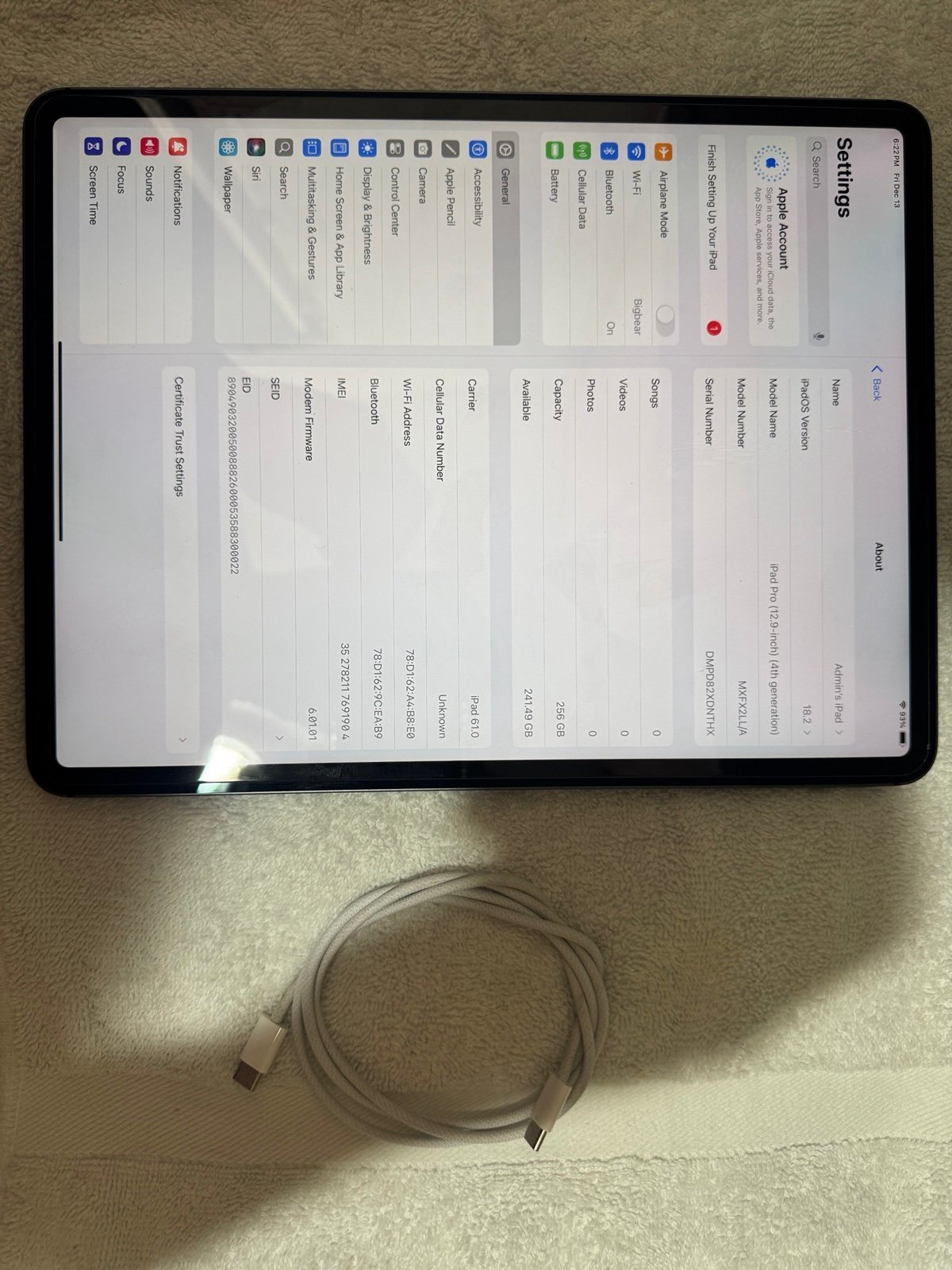 APPLE iPAD PRO 12.9” 4TH GEN 256GB UNLOCKED CARRIER UNLOCKED 3O38
