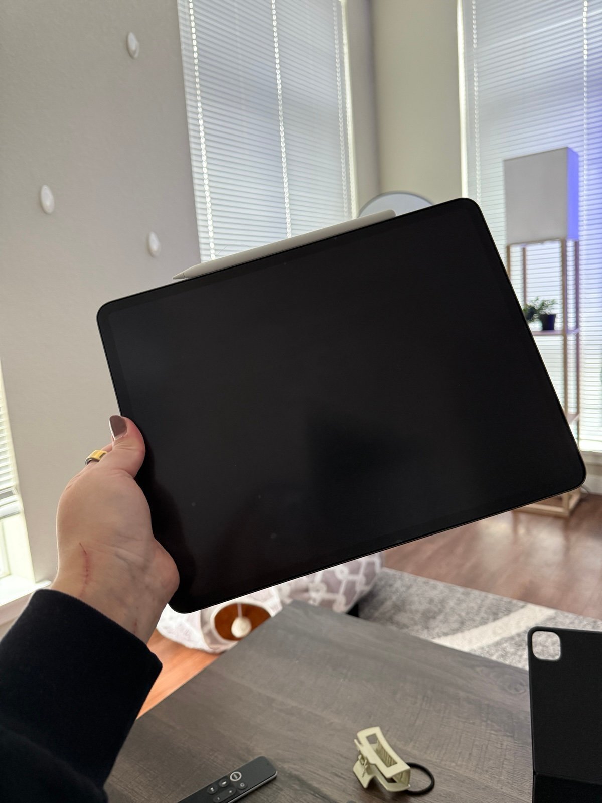 iPad Pro 12.9 inch (5th generation) 2E21