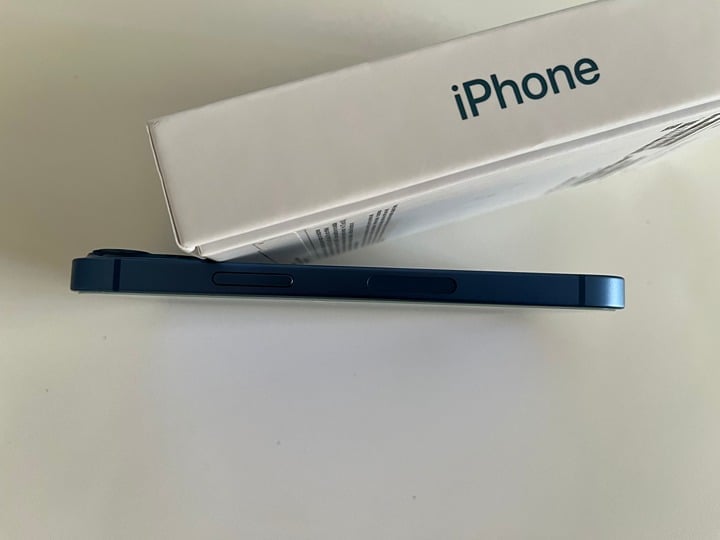 Apple iPhone 13 Mini 128 GB in Blue for Unlocked 6C63