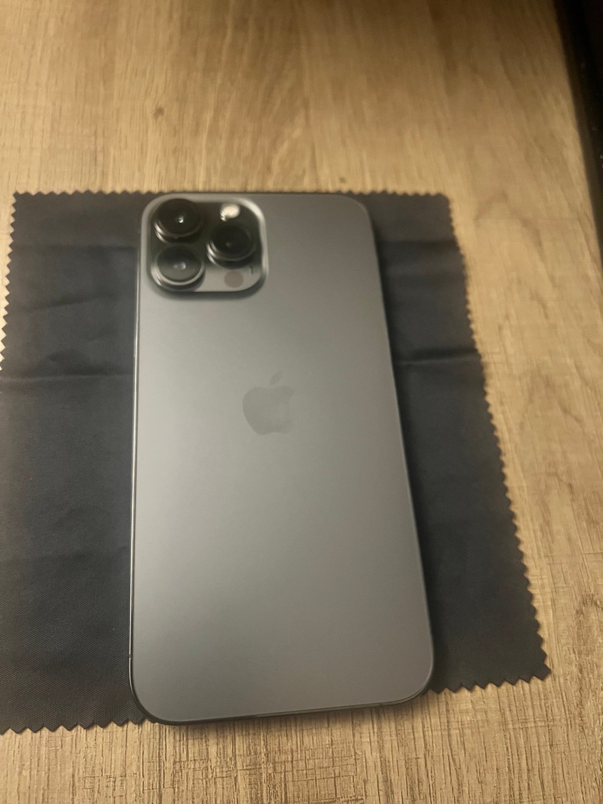 Iphone 13 pro max unlocked 256gb 8J59