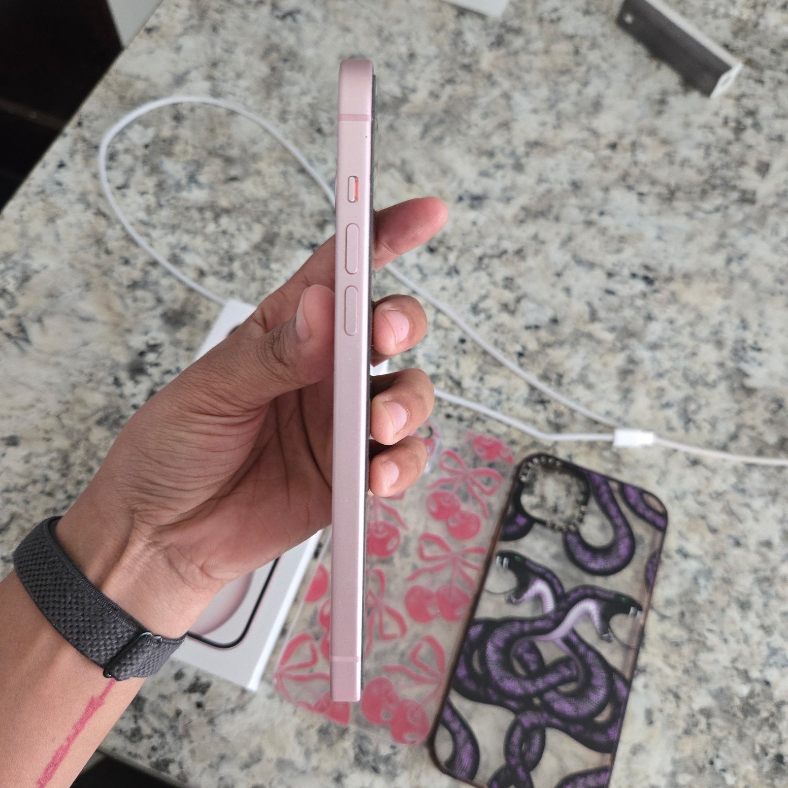 UNLOCKED Pink iPhone 15 plus 256gb 3F15