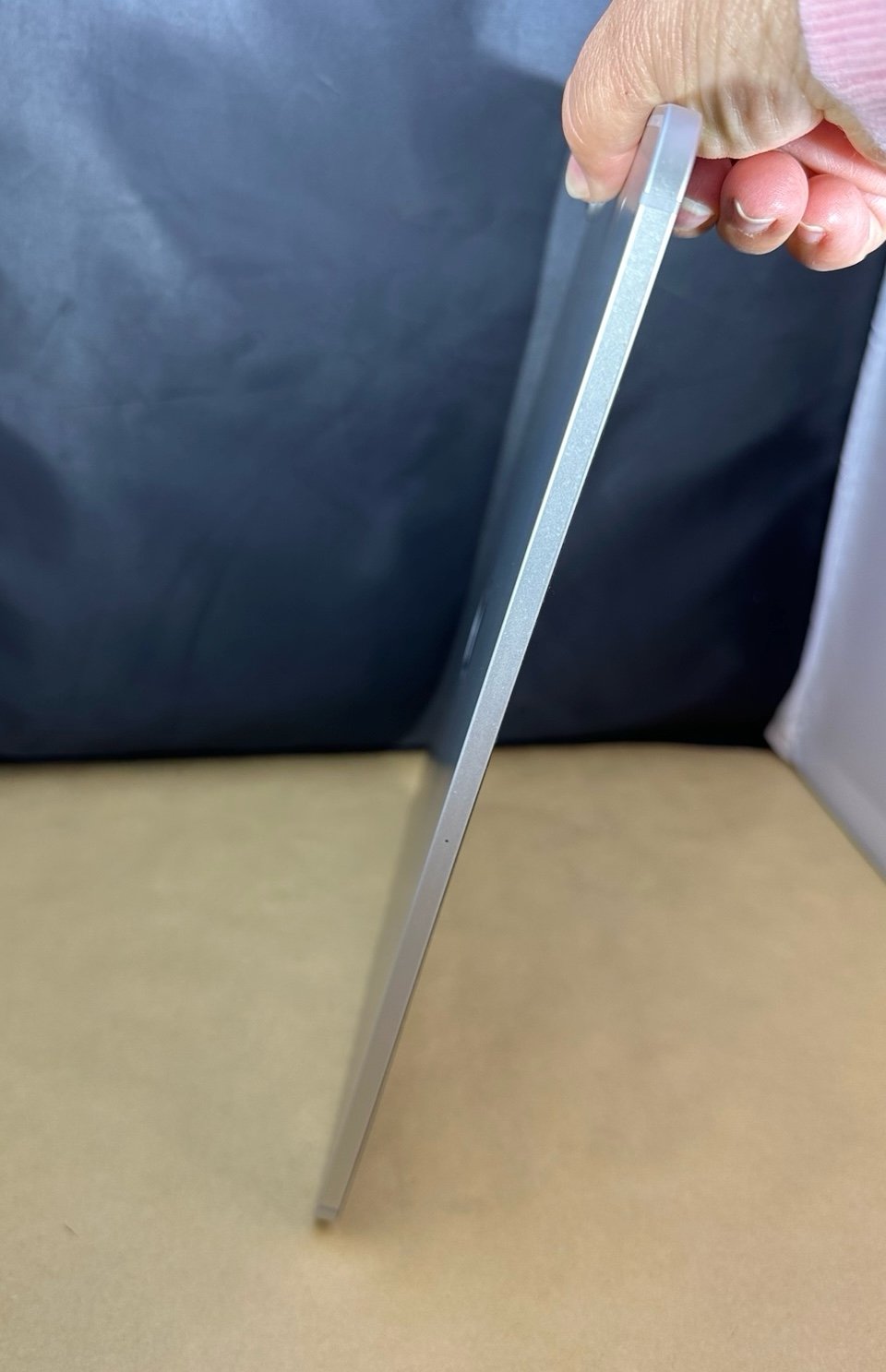 Apple iPad Pro 12.9 inch 4th gen 256GB WiFi + Cellular in silver 5D37