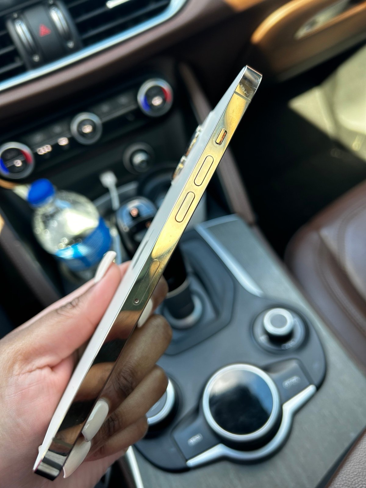 iphone 12 pro max 7U29