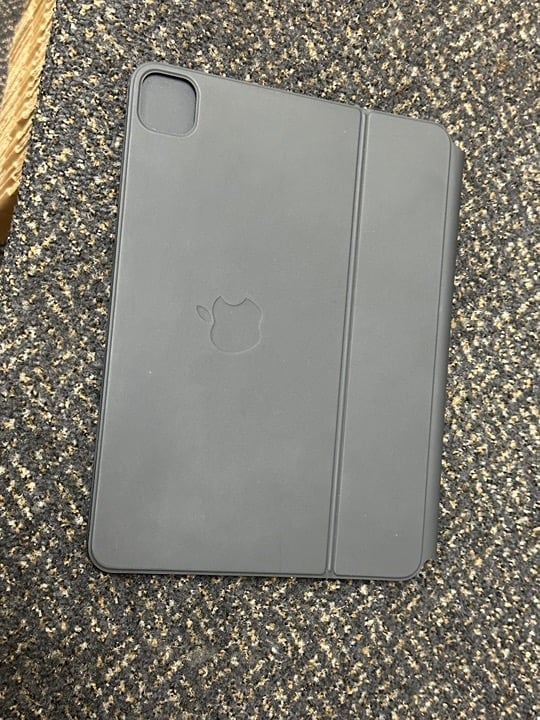 iPad Pro 11inch 3rd gen 128gb 1Y77