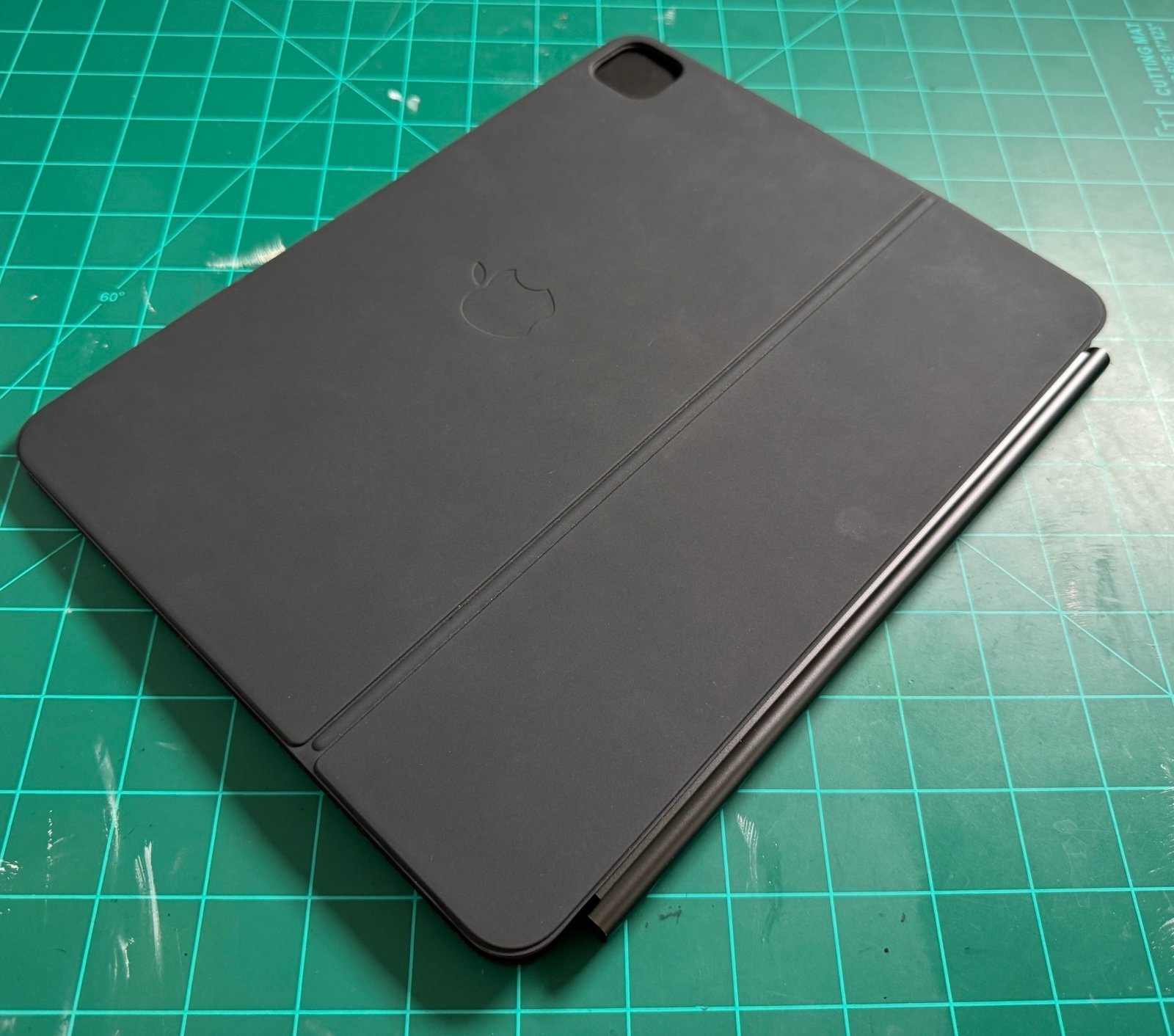 iPad Pro 13” (M4) + Magic Keyboard!! 7L31