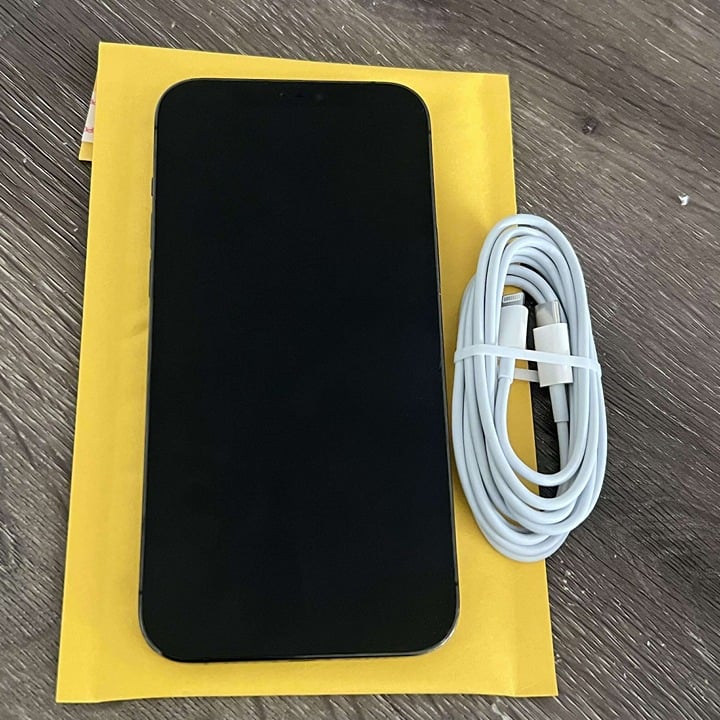 Apple iPhone 12 Pro Max 256 GB in Graphite for Unlocked 9Z85