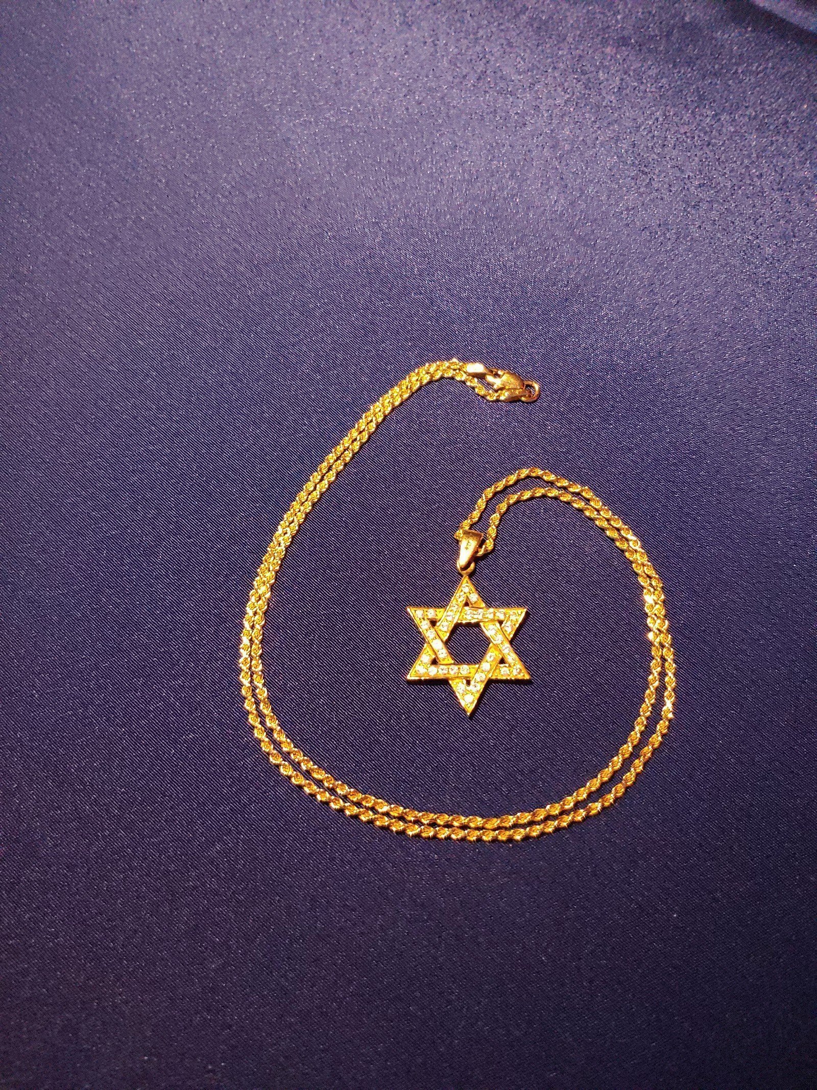 14k gold Jewish star necklace