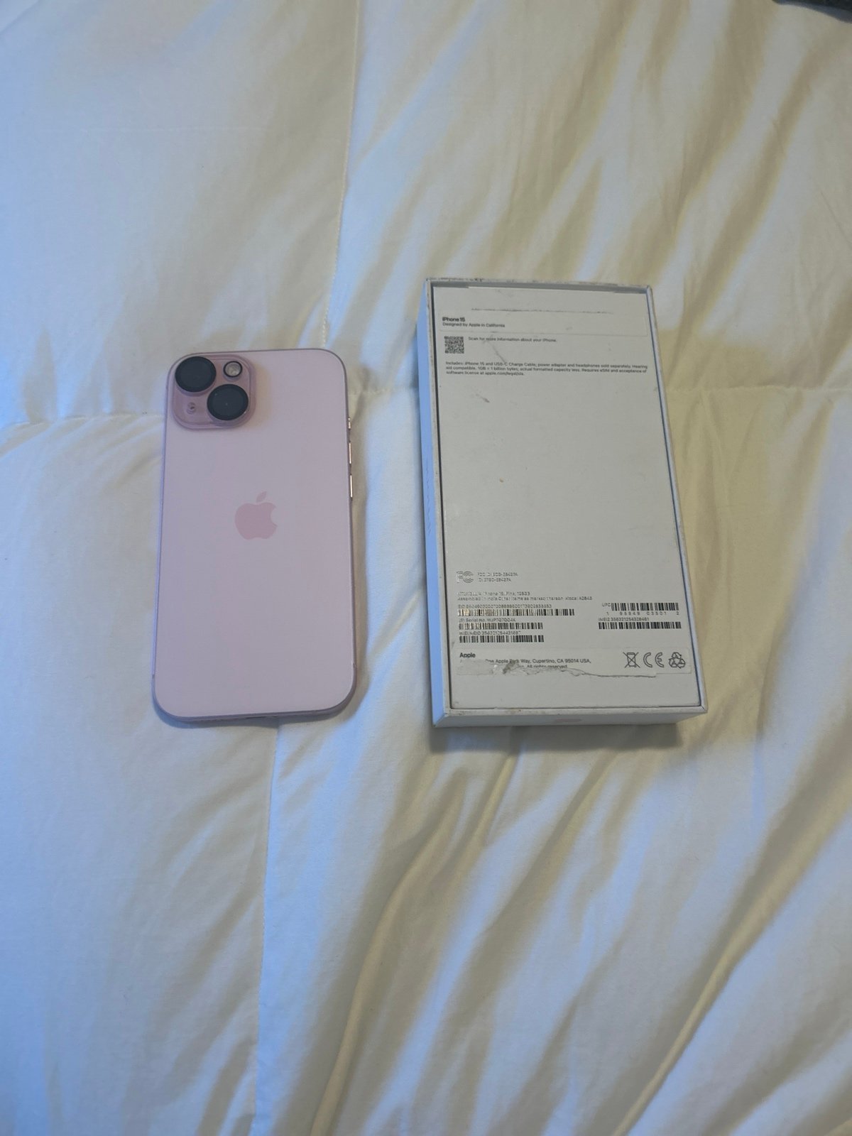 Apple iPhone 15 Matte Pink 128 GB Unlocked 1X85