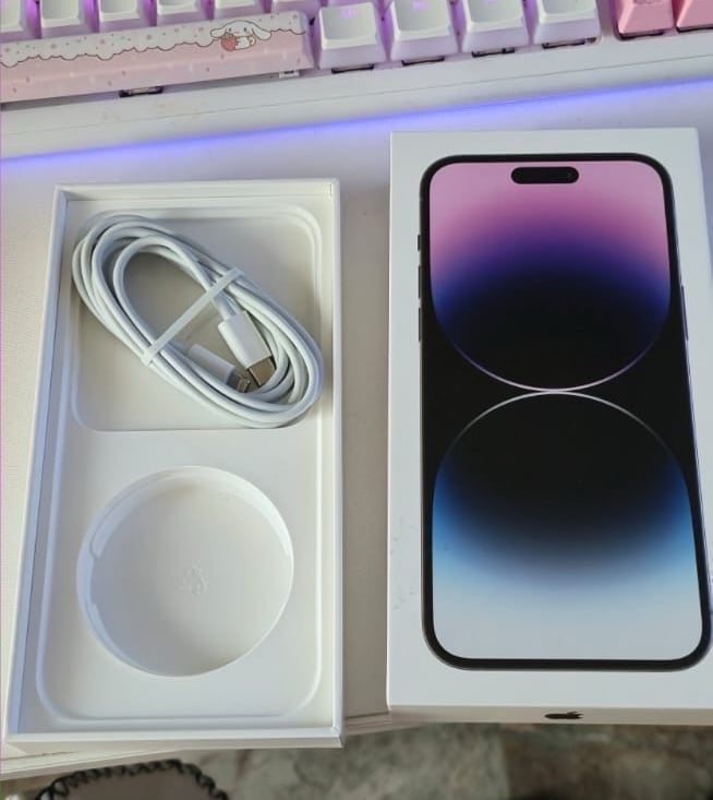 Apple iPhone 14 Pro Max 128 GB in Deep Purple Unlocked 6W58