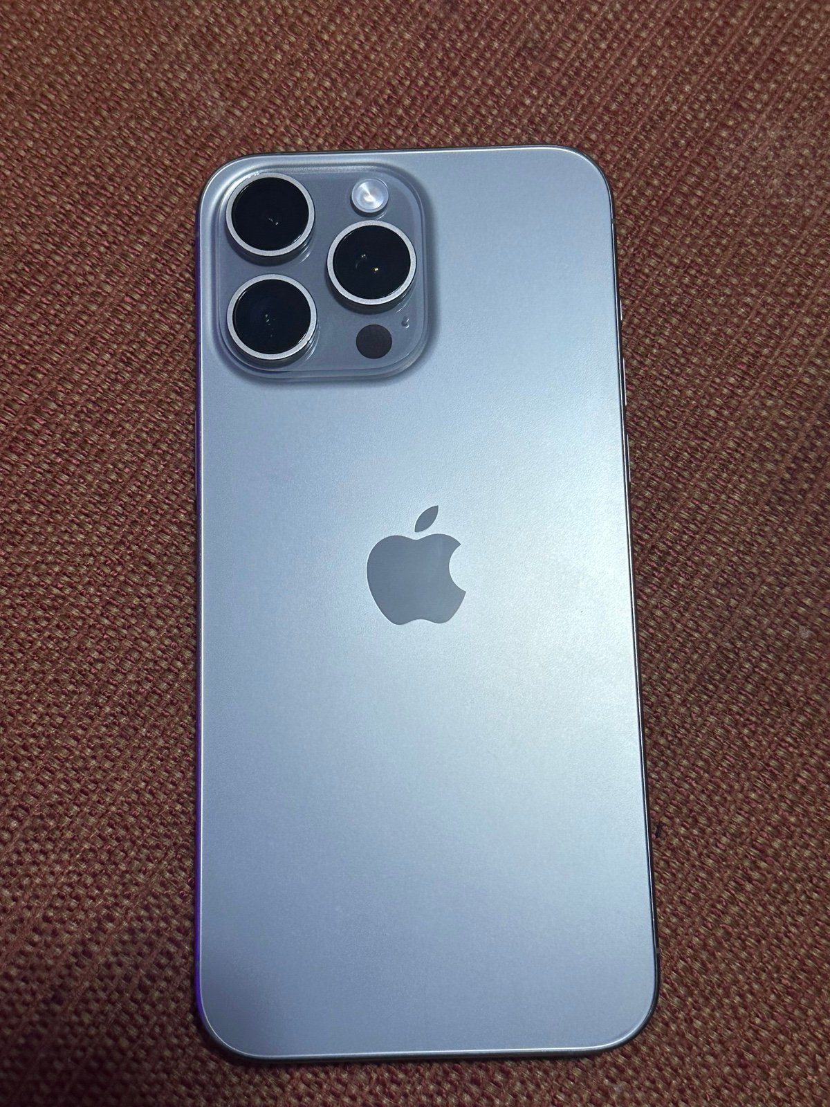 Apple iPhone 15 Pro Max 256GB ATT Unlocked Titanium 1Z52