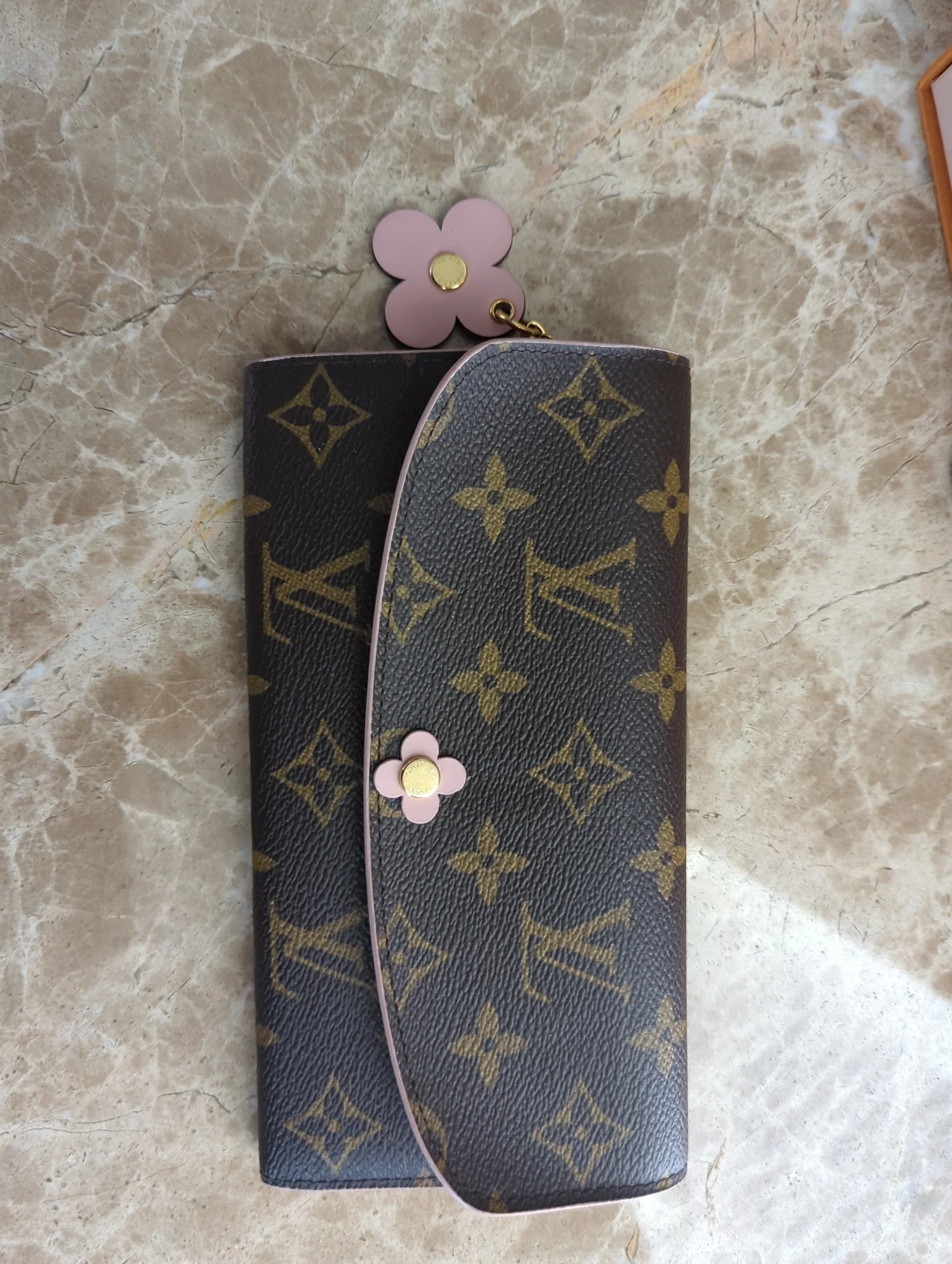Louis Vuitton Emilie Monogram Bloom Flower Wallet