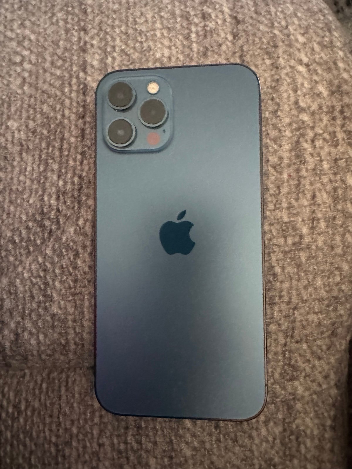 Unlocked iPhone 12 ProMax & Chargers - 128 GB Excellent Condition 1J82