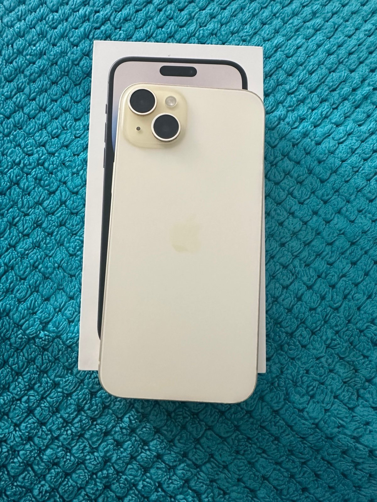 Apple iPhone 15 plus 7M89