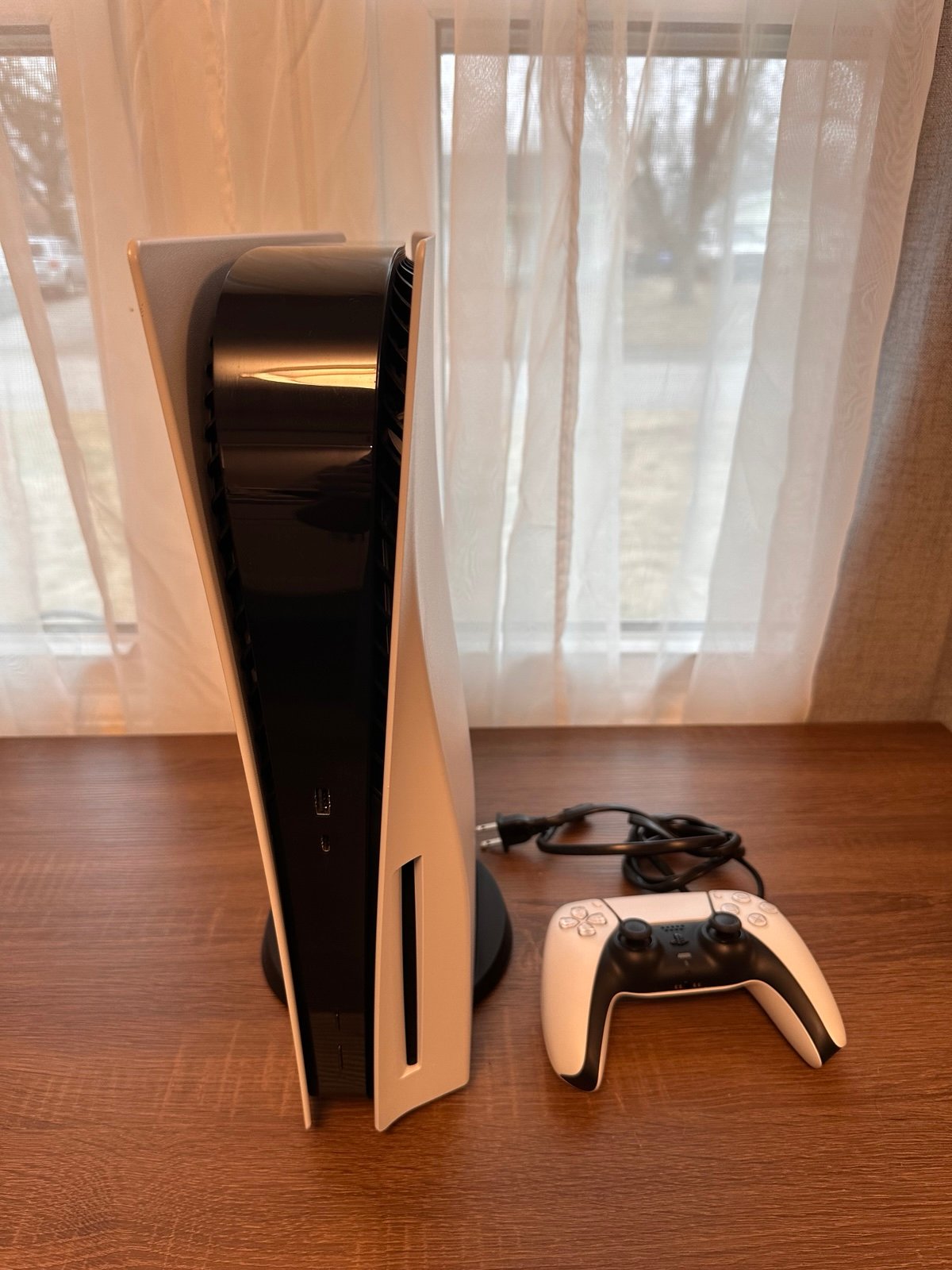 Playstation 5 Disc Edition Console w/ 1 Controller 6Z69