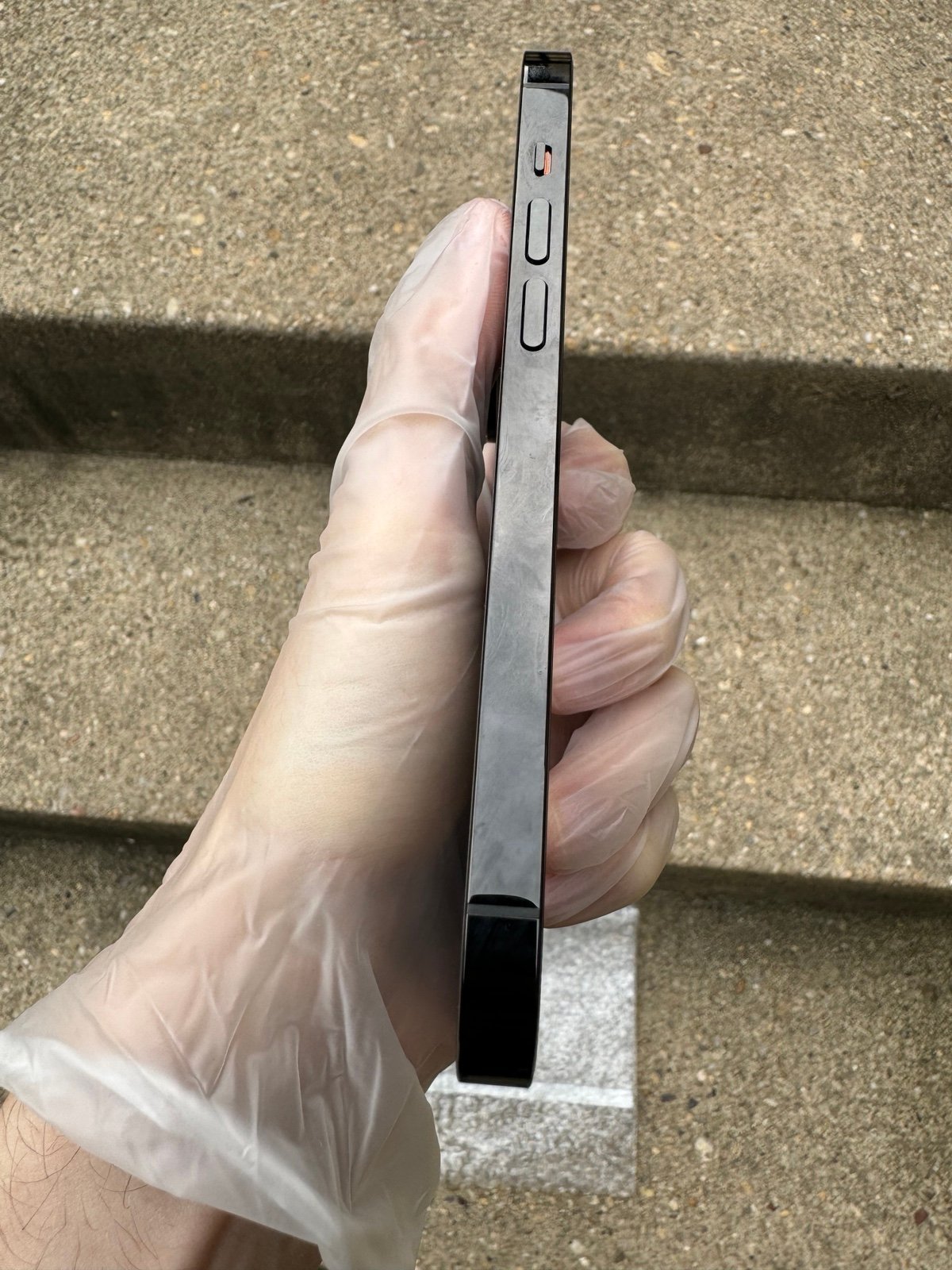 iPhone 14 Pro - 128 GB - T-Mobile - Apple - FREE Otterbox case with purchase 8K75