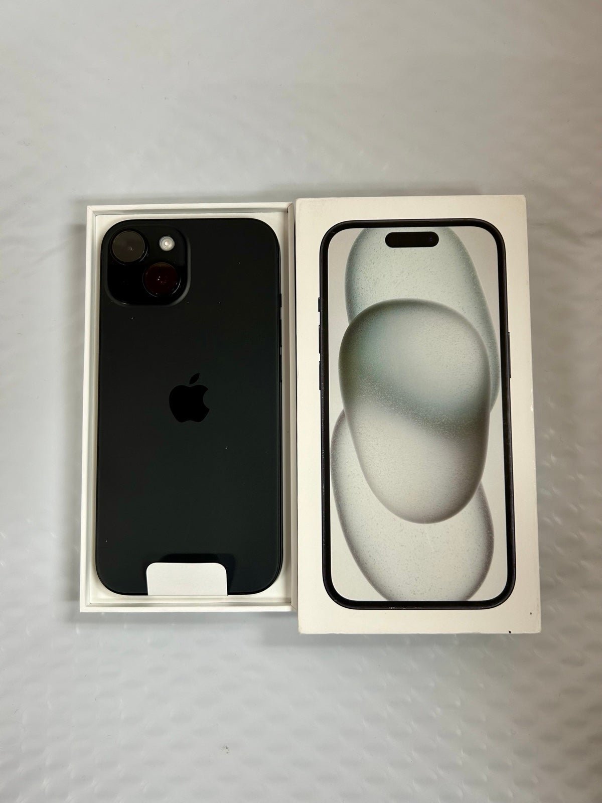 Iphone 15 Cricket 128GB 5G Black New 1R58