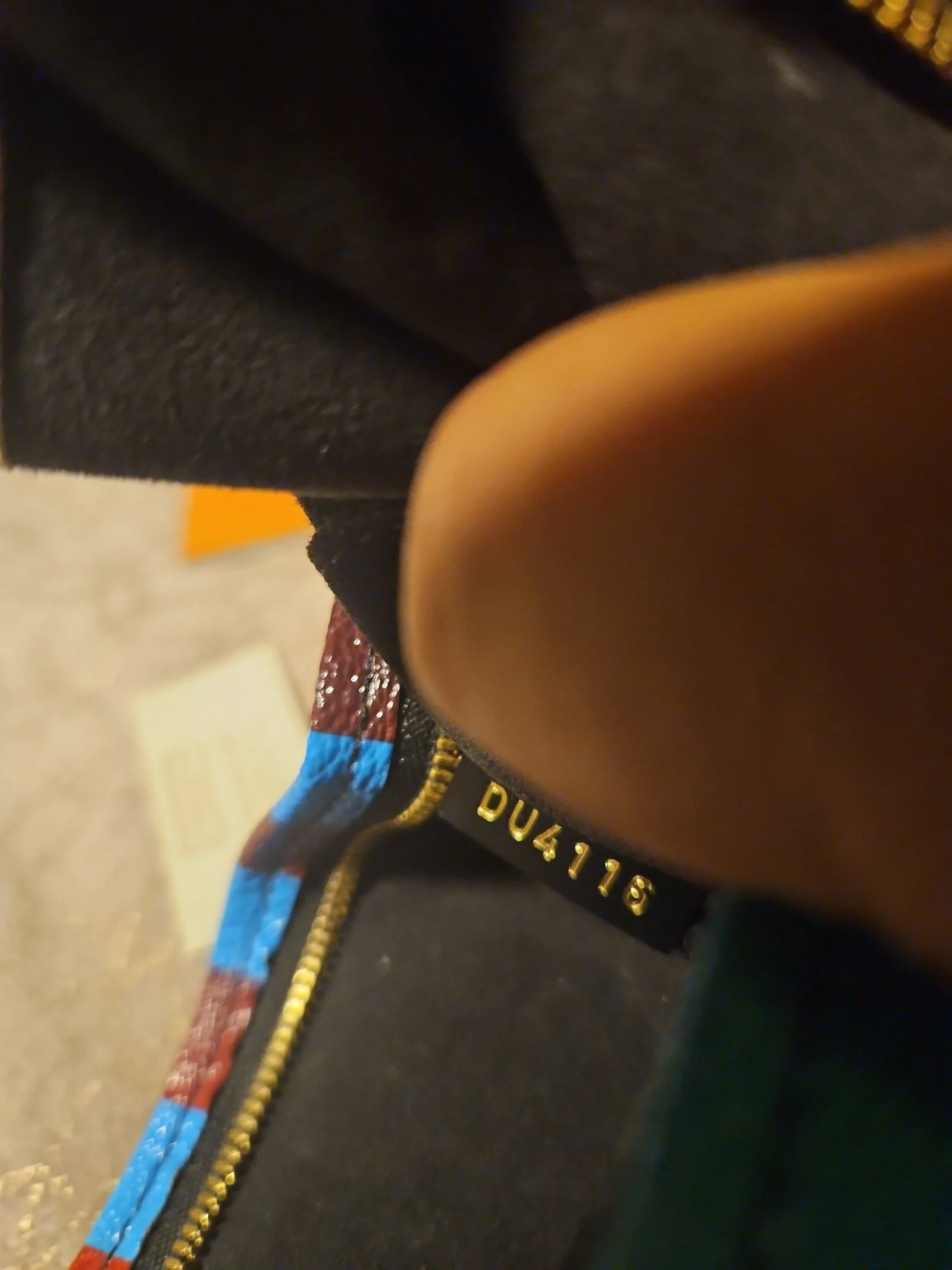 LOUIS VUITTON CLUTCH