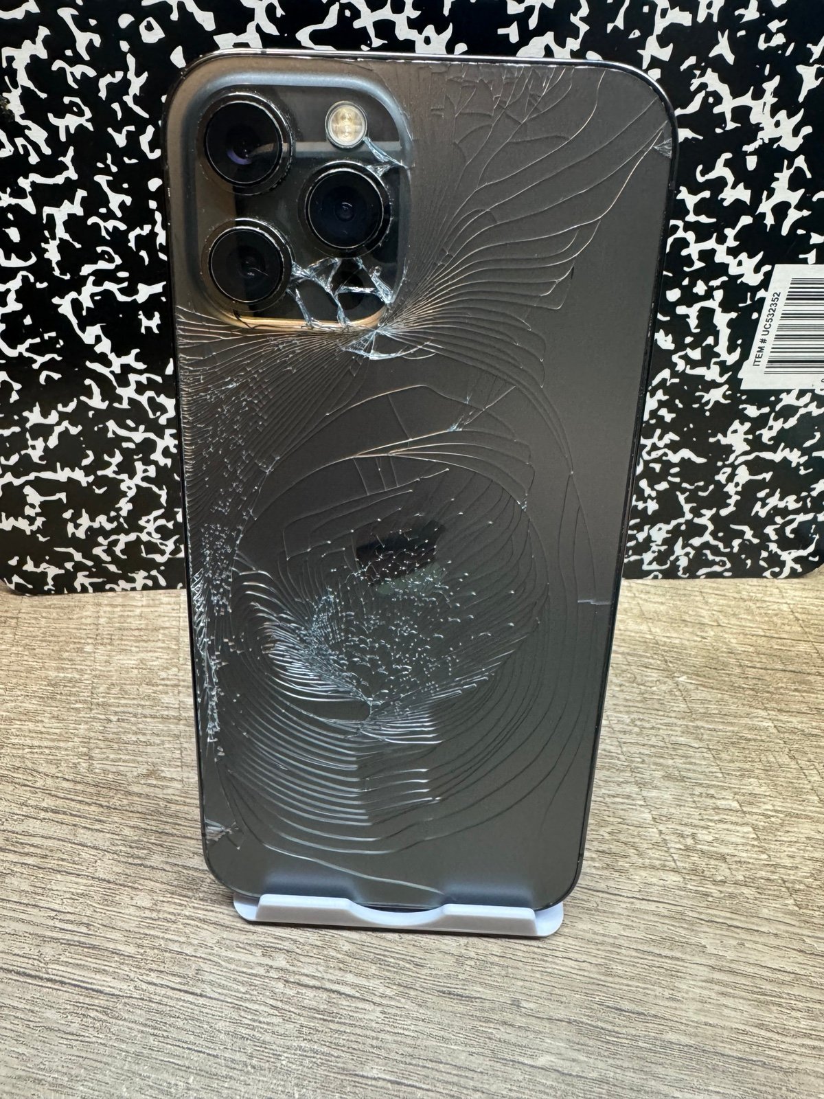 Apple iphone 12 pro max unlocked 256gb ( Fair )1138 8U71