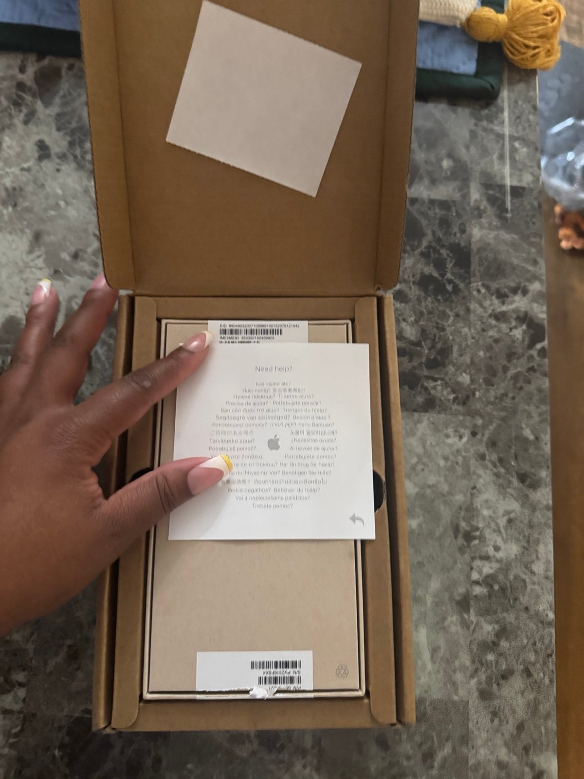 Apple iPhone 14 Pro max 2J51