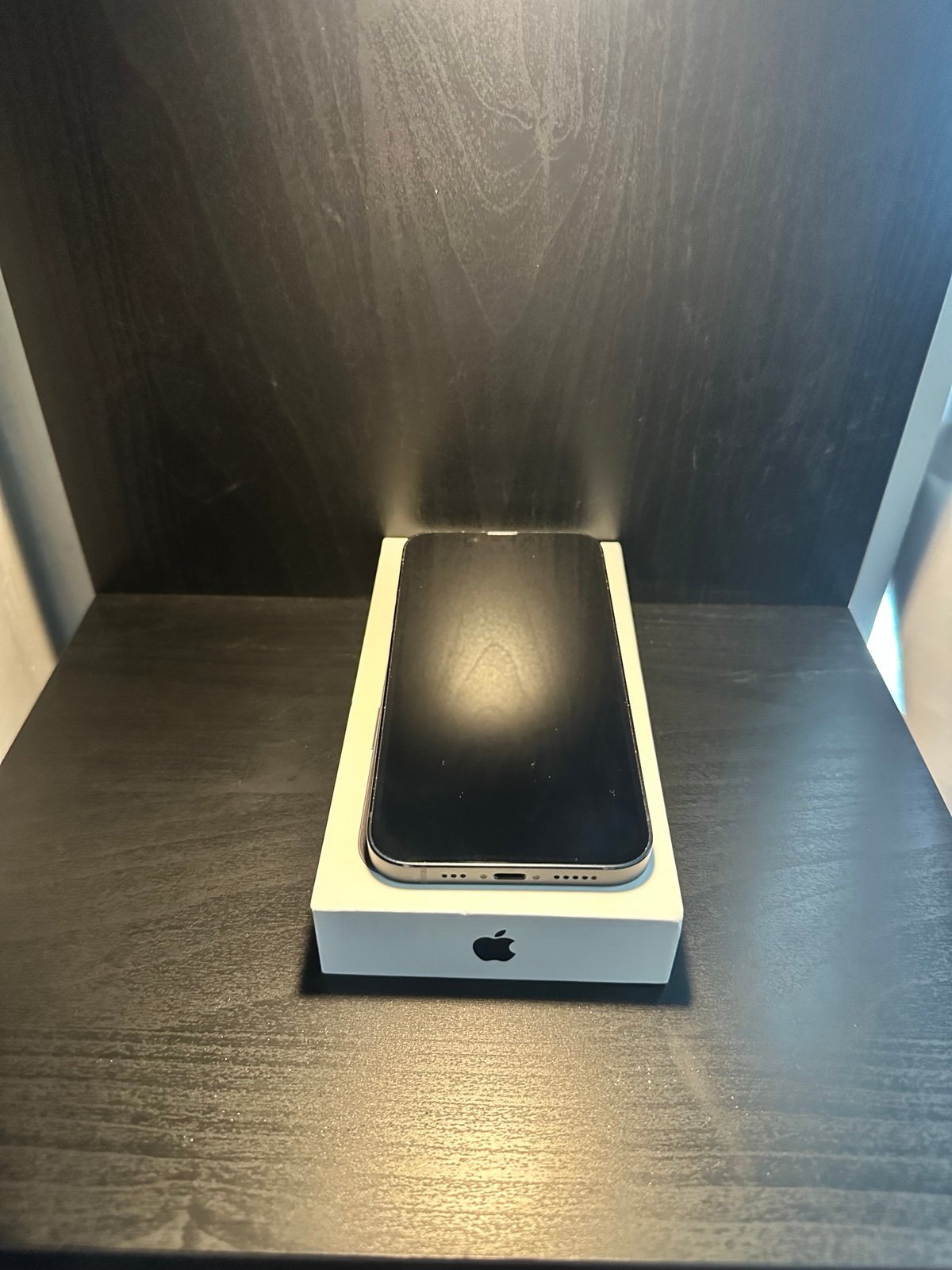 Apple iPhone 14 128 GB in Midnight 3Q11