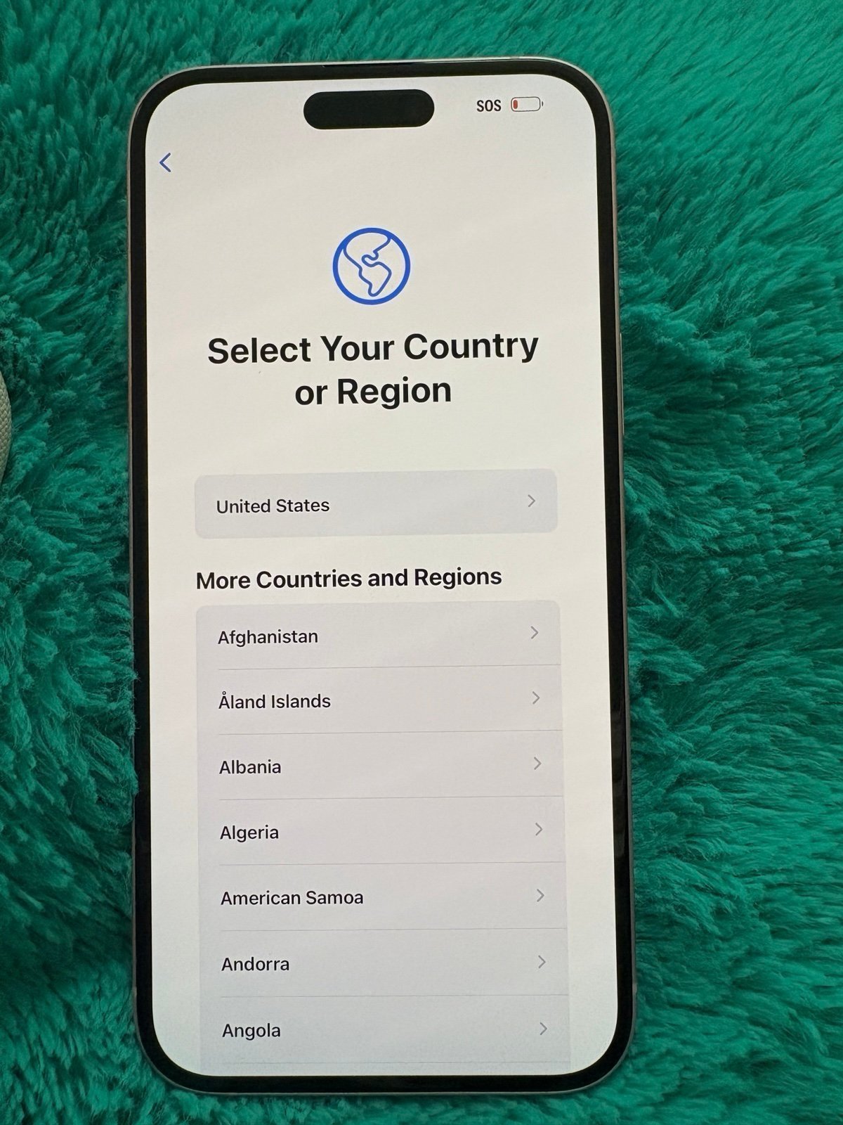 iPhone 15 plus 128gb FACTORY UNLOCKED TO ANY CARRIER 6V81
