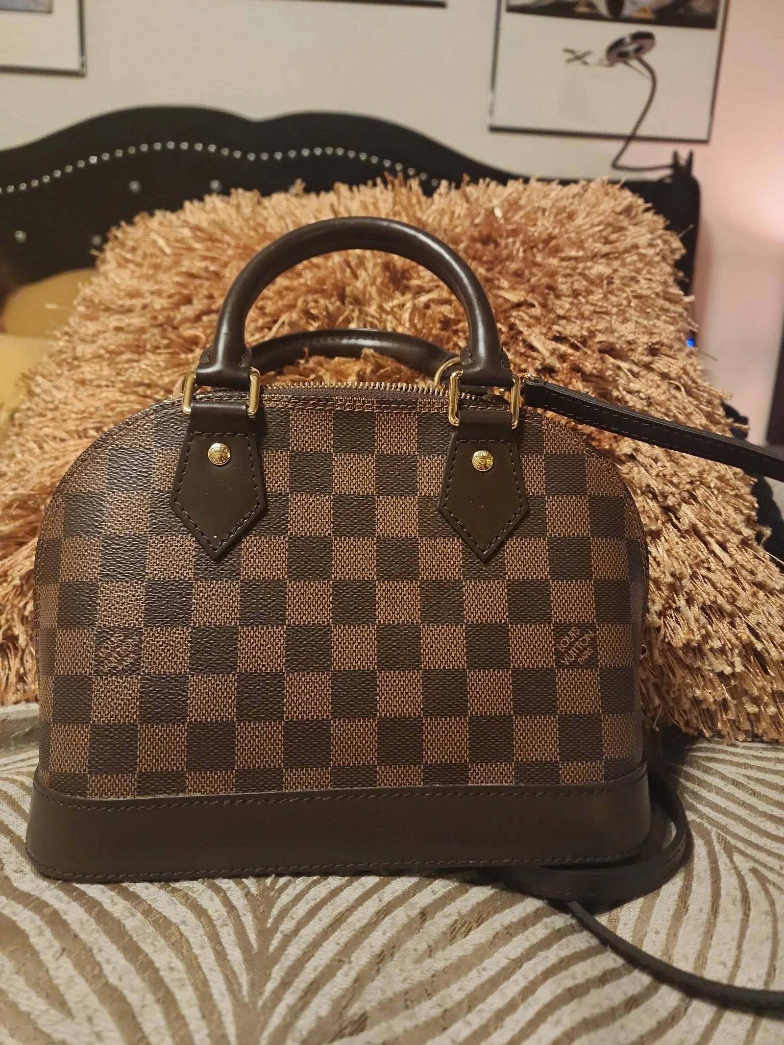 Louis Vuitton alma bb