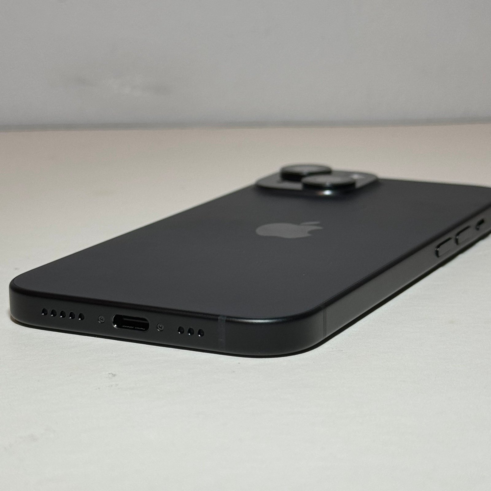 iPhone 15 128GB Verizon 1Y15