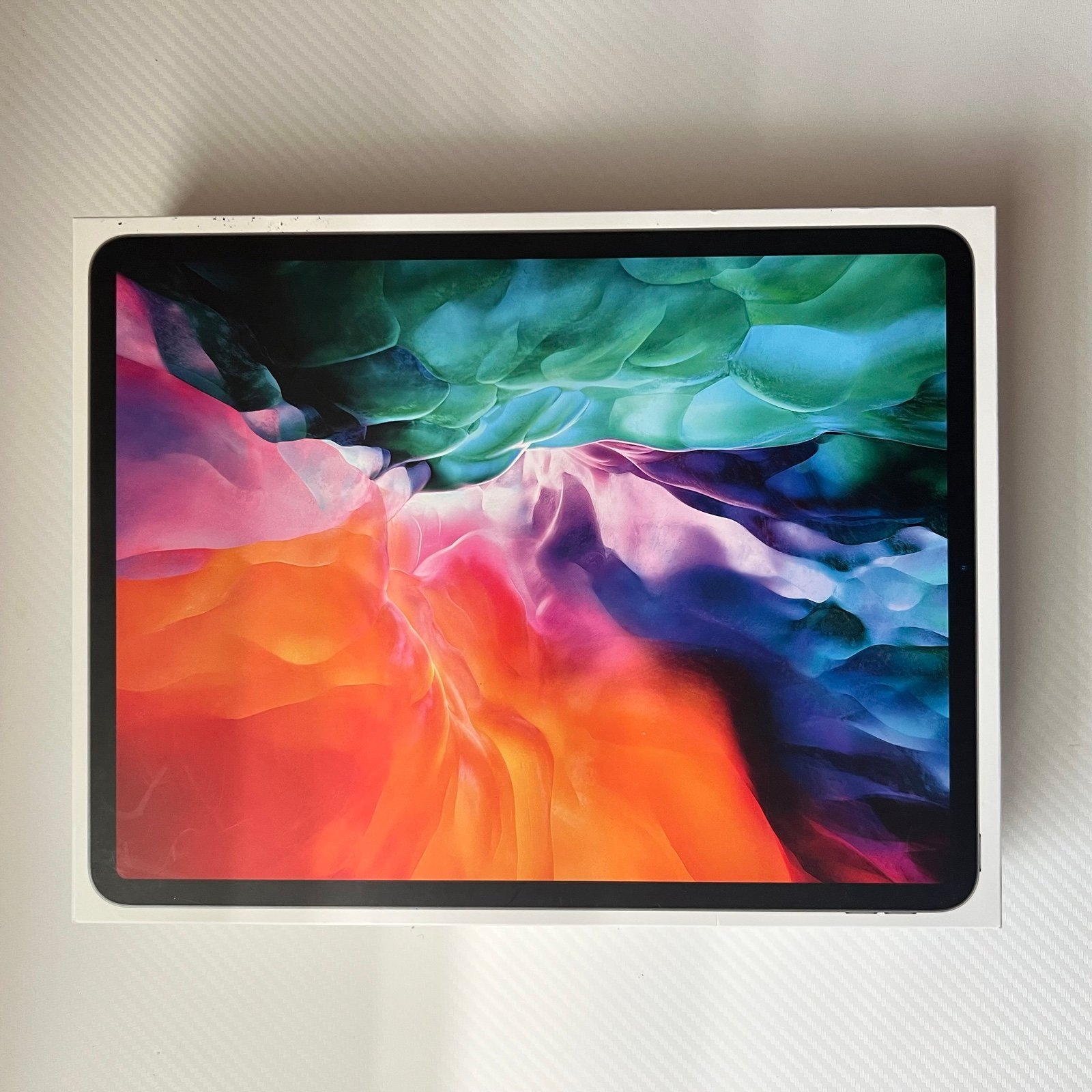 iPad Pro + Apple Pencil 7O56