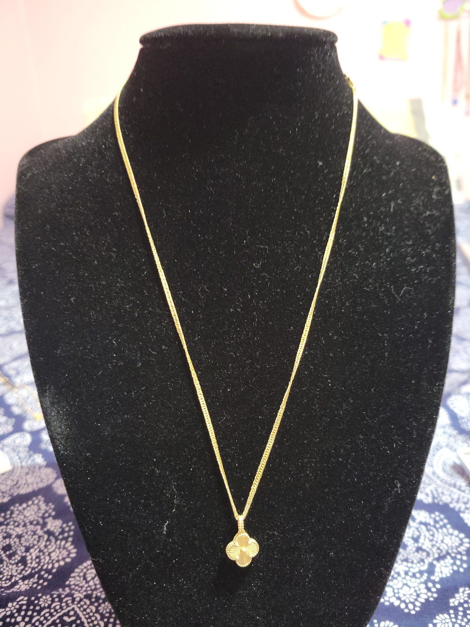 18 k solid gold necklace